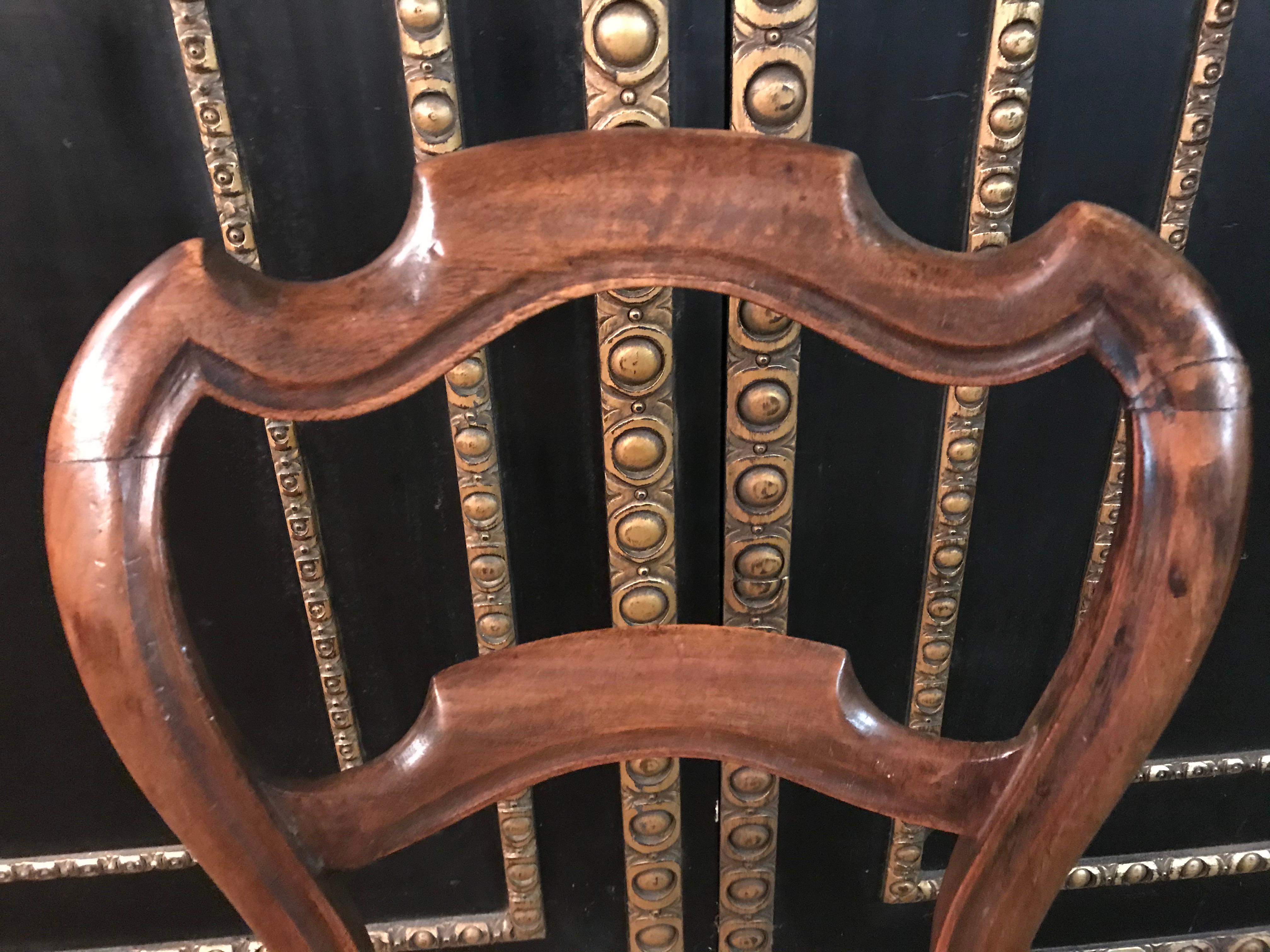6 chaises Biedermeier originales en acajou massif tissé avec assise Cafhaus, datant d'environ 1850 à 1860 en vente 3