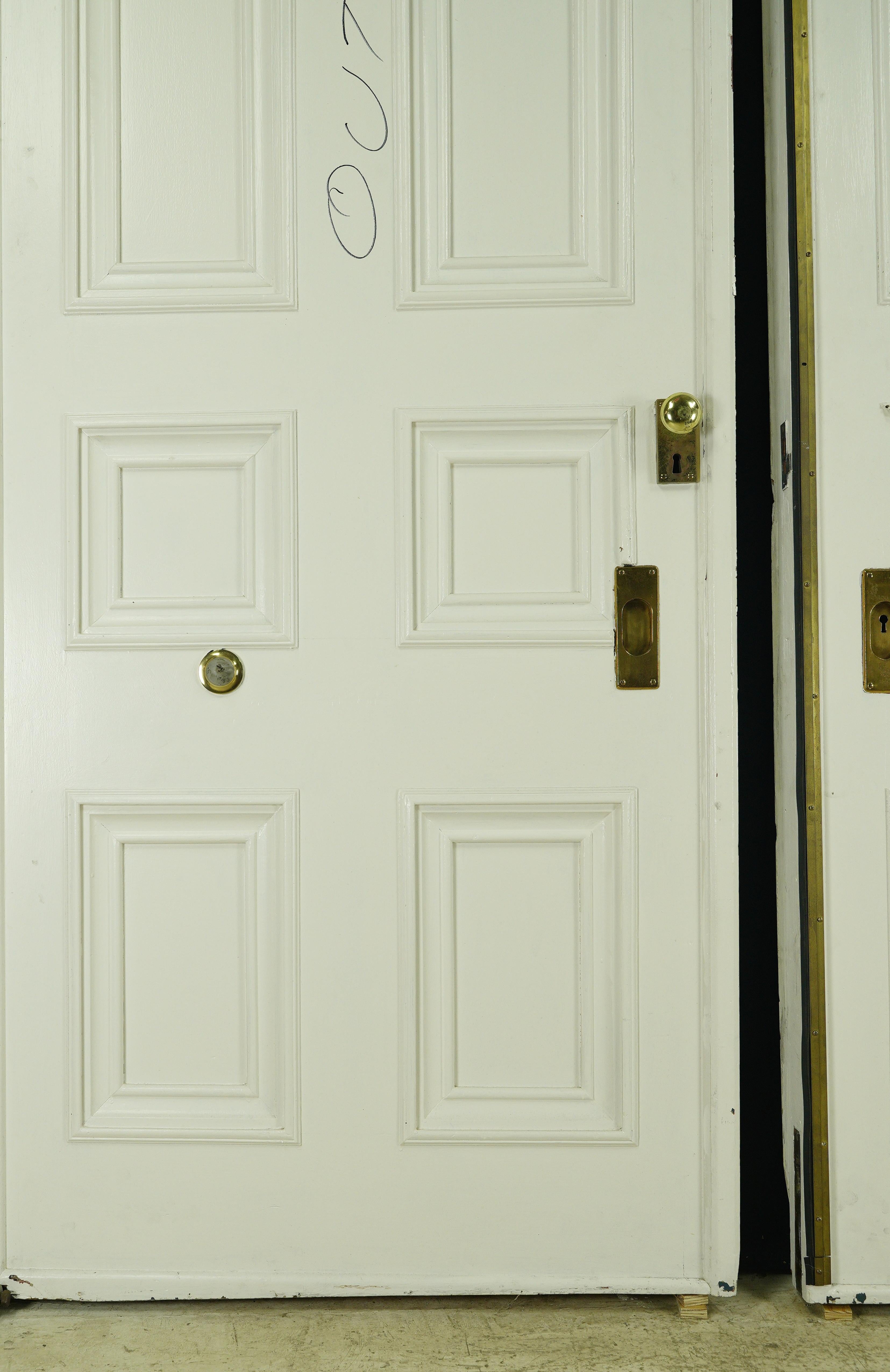 Américain 6 portes doubles de poche en bois blanc 117,75 x 83,75 en vente