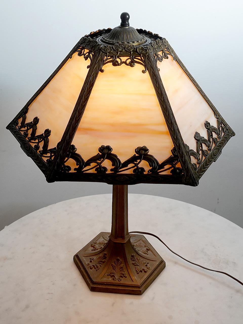 Arts and Crafts 6 Panel Stained Glass Table Lamp with Floral Filigree Overlay For Sale
