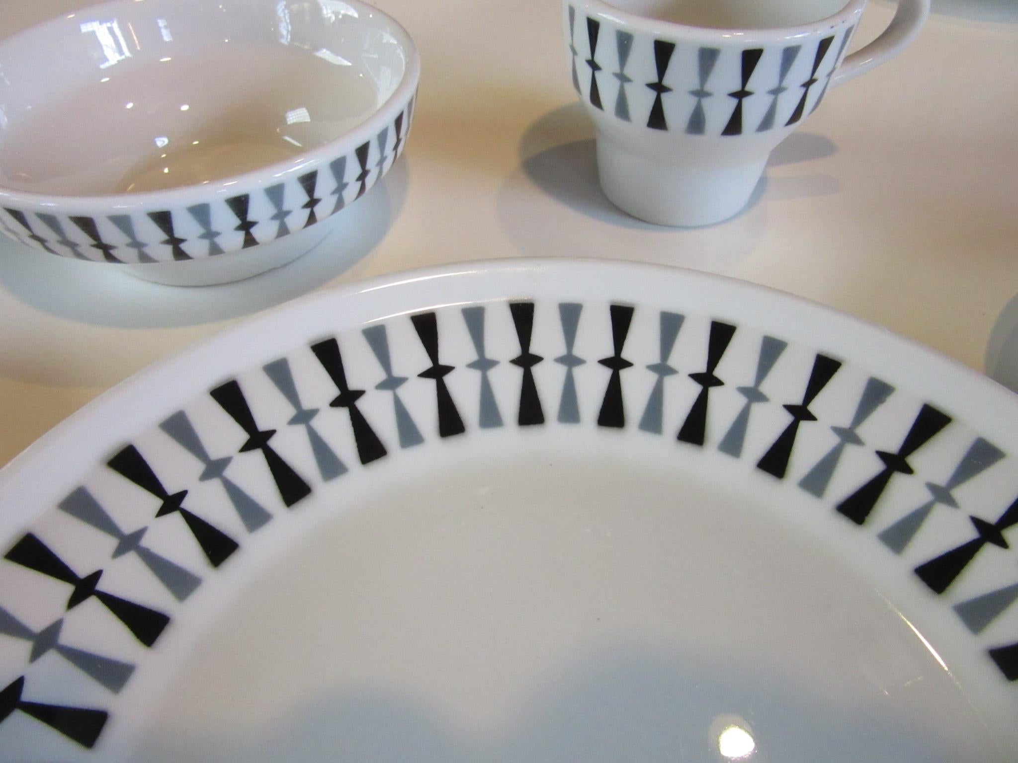 North American 6 Paul McCobb 6-Piece Contempri Place Settings by Jackson China Co.