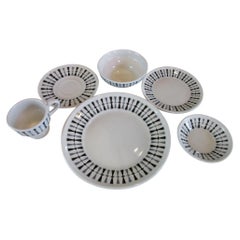 Retro 6 Paul McCobb 6-Piece Contempri Place Settings by Jackson China Co.