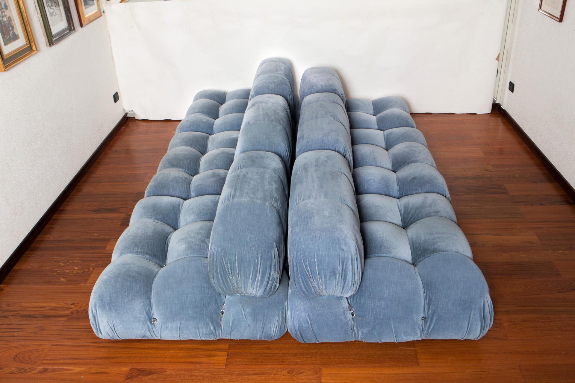 B&B Italia 6-piece Camaleonda sectional sofa by Mario Bellini in blue fabric.