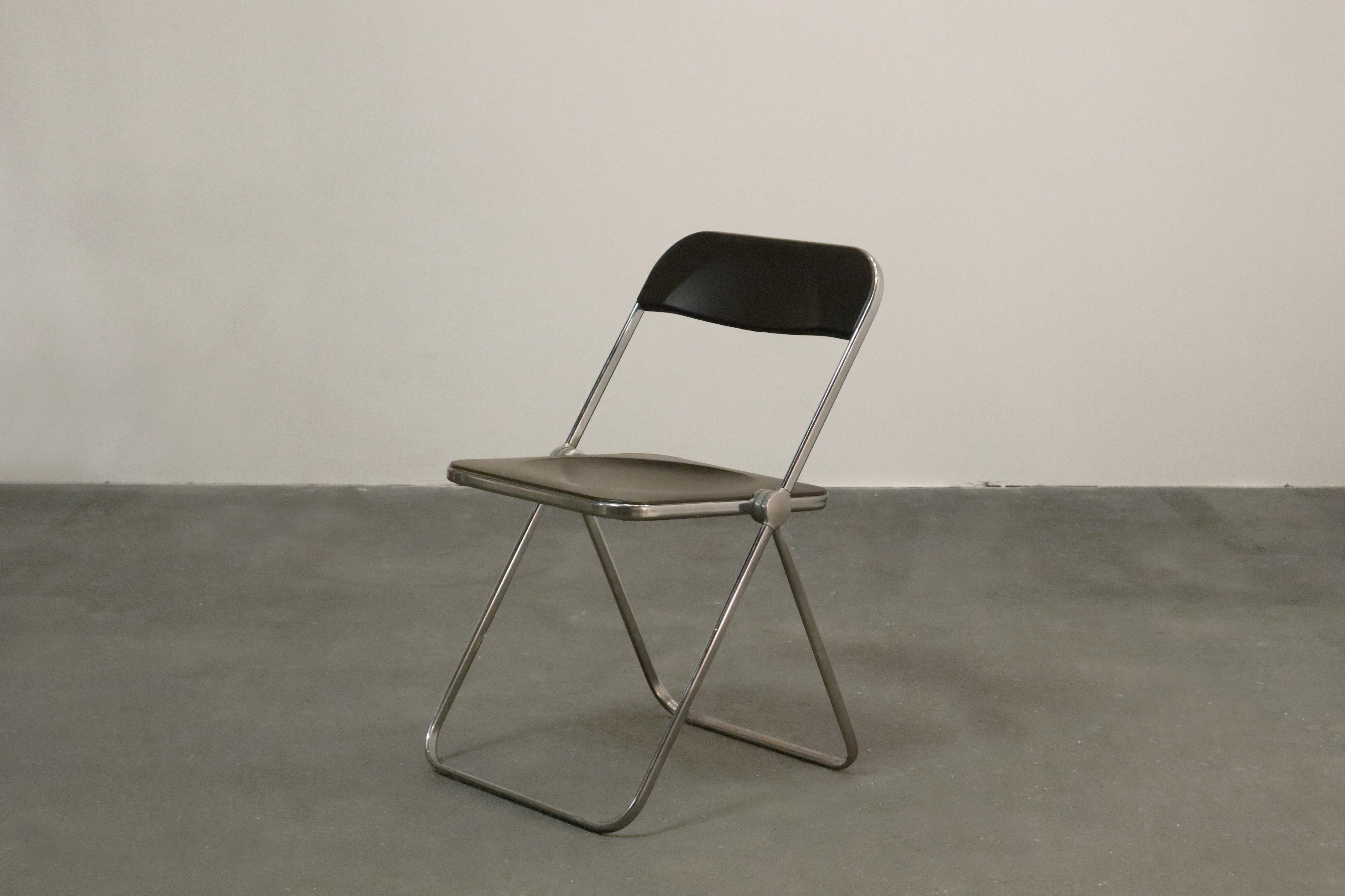 6-Piece Folding Set: Plia Chairs & Platone Table by Piretti for Castelli, Italy 8