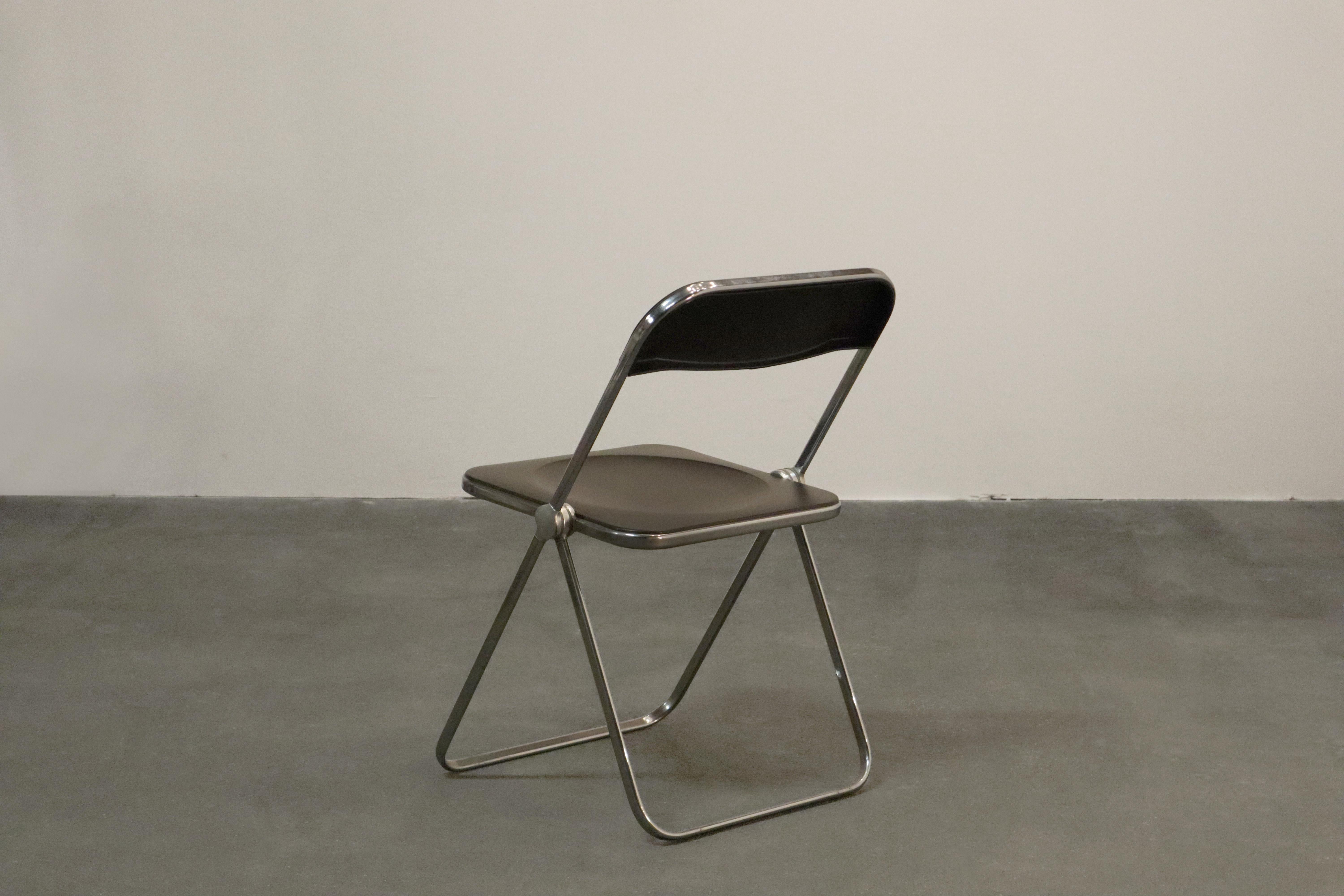6-Piece Folding Set: Plia Chairs & Platone Table by Piretti for Castelli, Italy 10