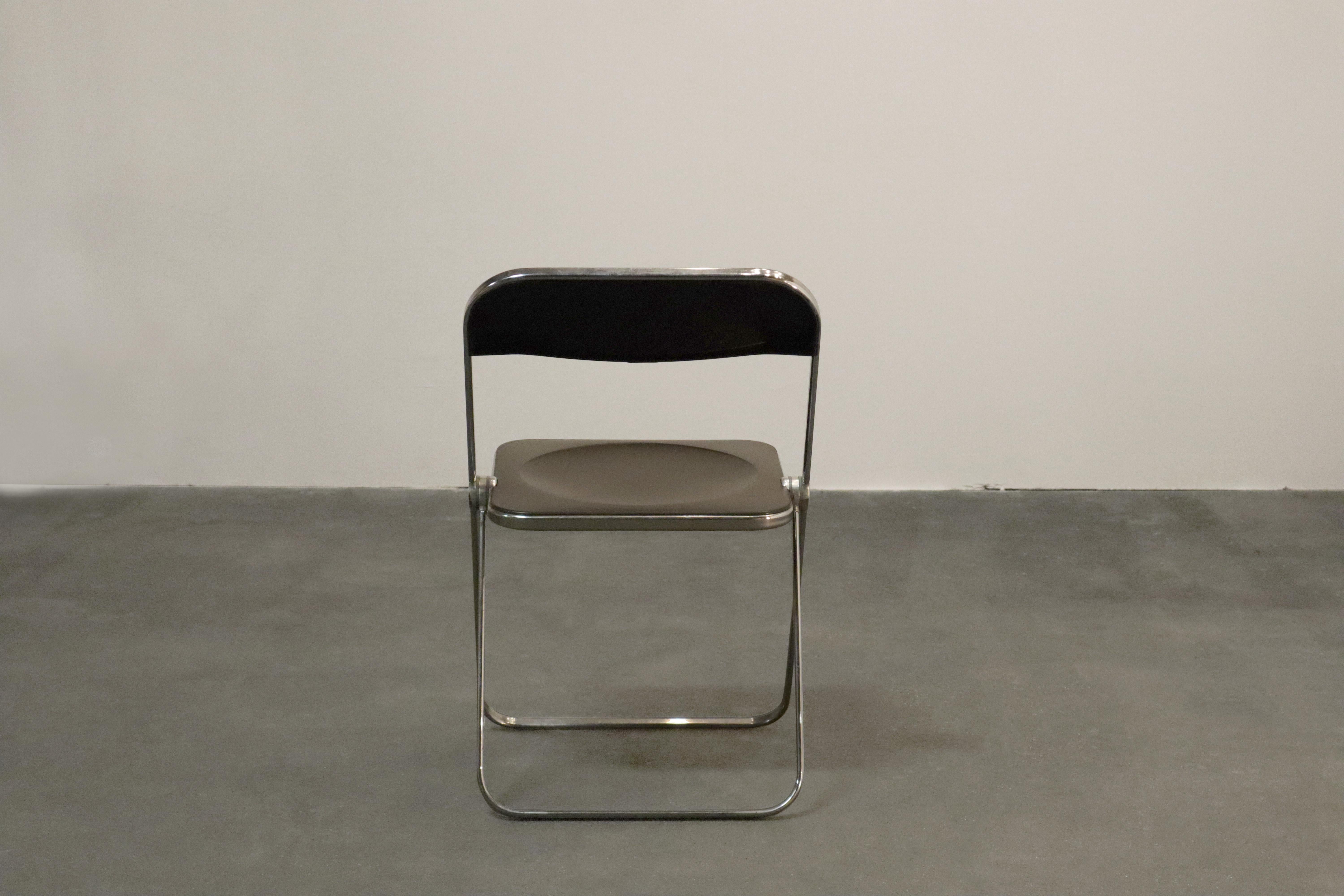 6-Piece Folding Set: Plia Chairs & Platone Table by Piretti for Castelli, Italy 11