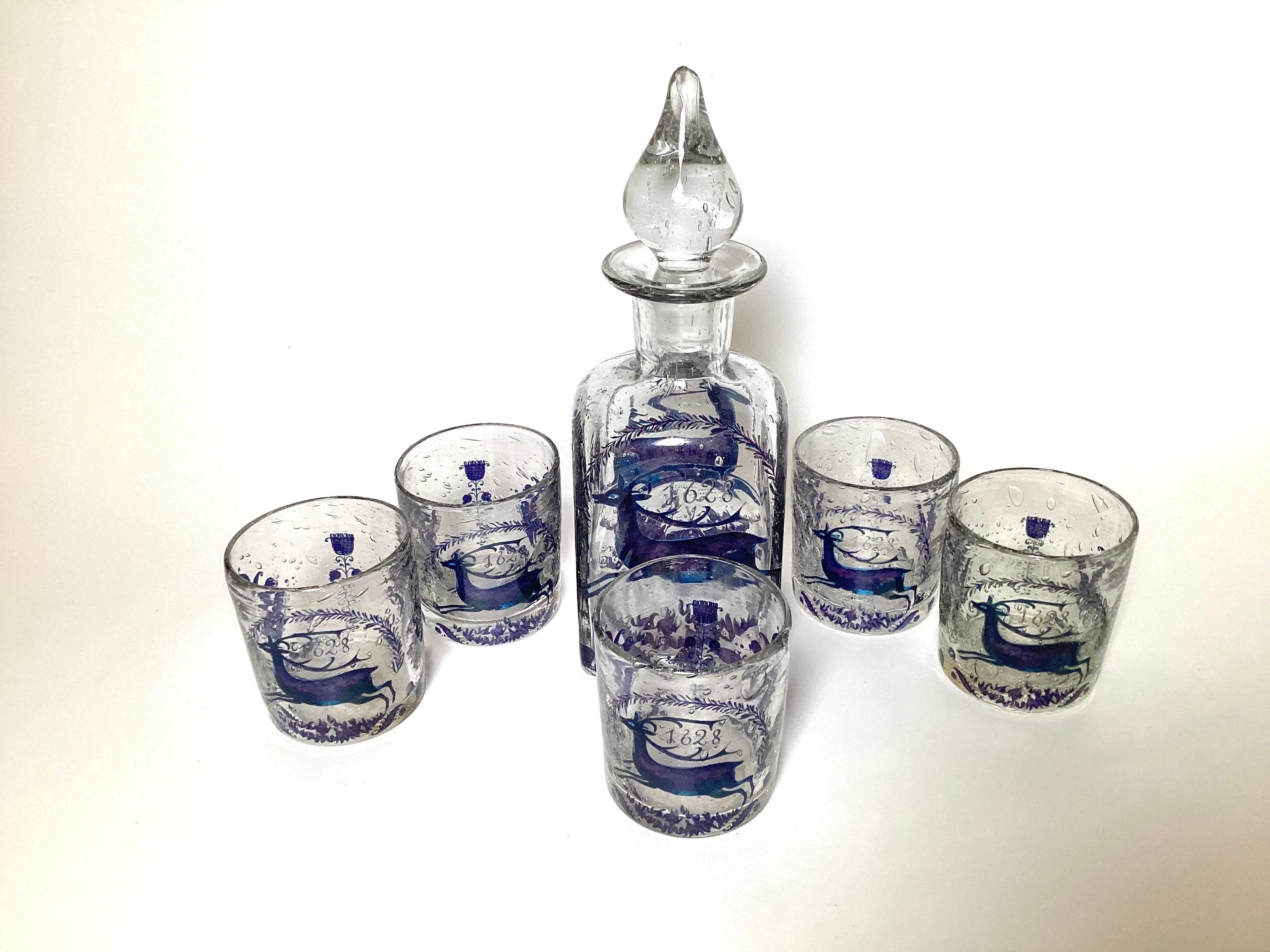 Tedesco Set di 6 pezzi di decanter soffiati a mano in stile metà secolo moderno in vendita