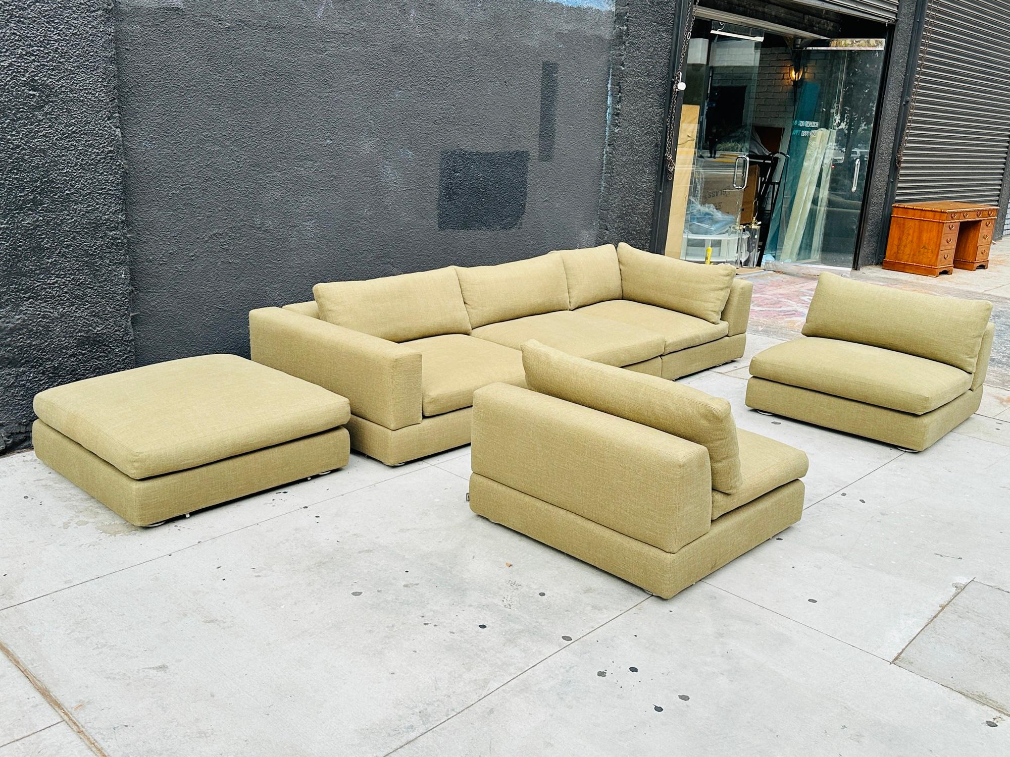 Italian 6 Piece Sectional Made in Italy by Rodolfo Dordoni for Minotti, Italy 2006 For Sale