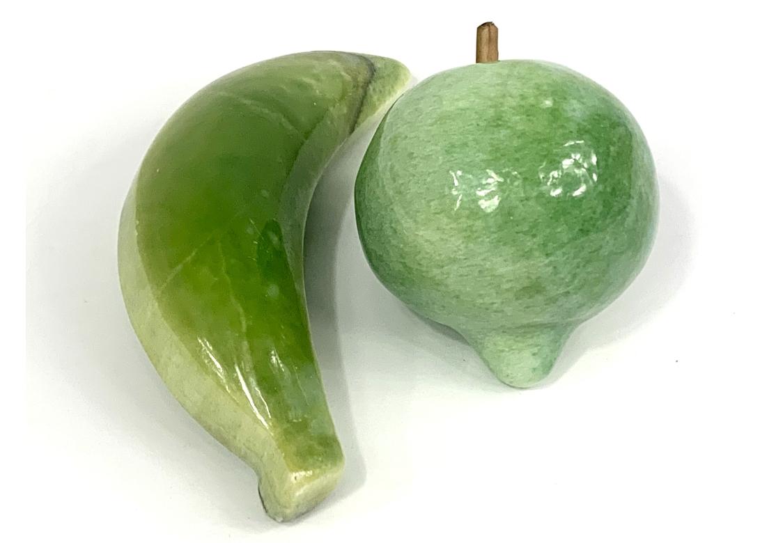 6 Piezas De Fruta De Hueso Vintage Tallado en venta