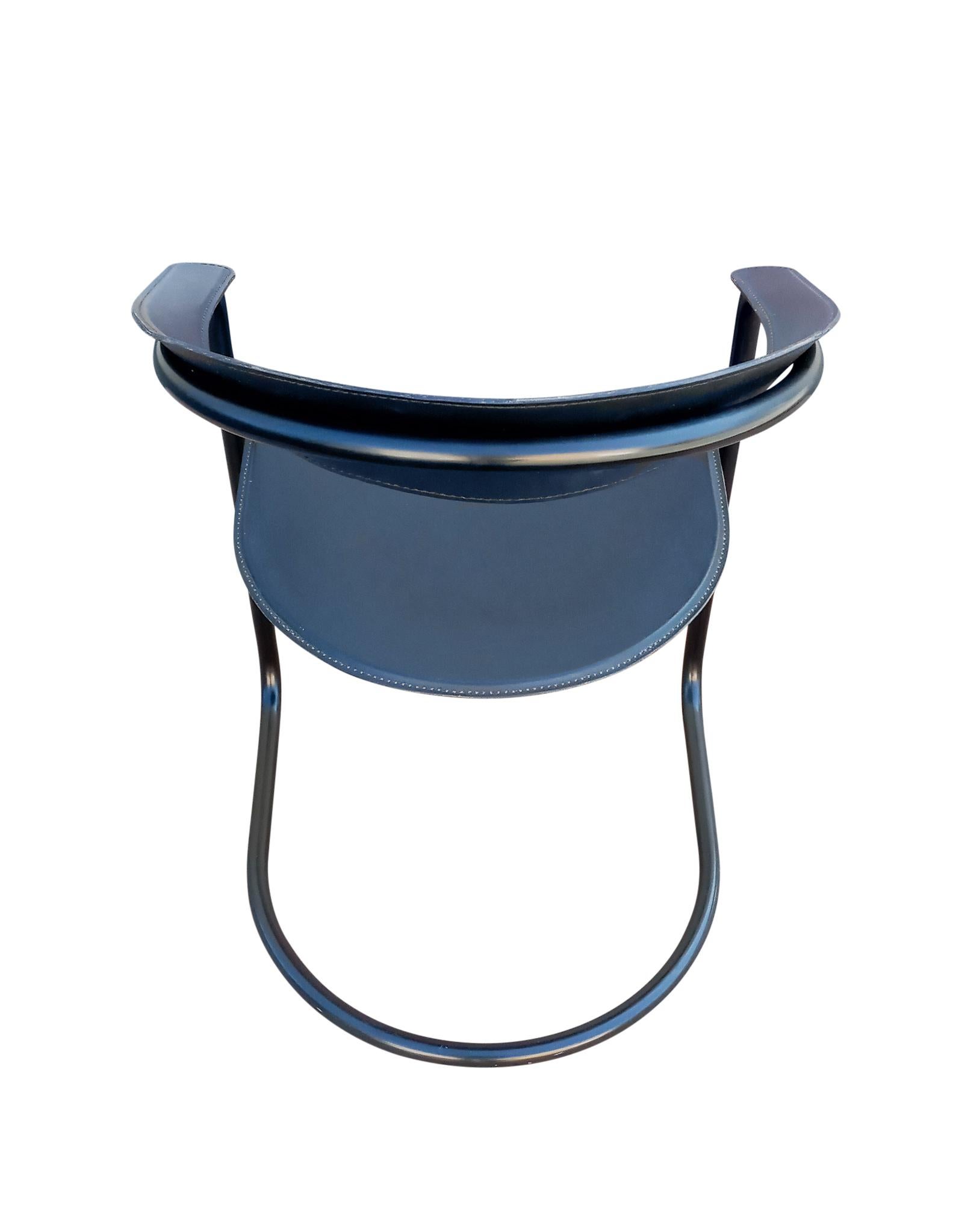 6 postmoderne Arrben-Sessel „Canasta“ aus Leder mit emailliertem Stahlrohr, Italien  (Italienisch) im Angebot