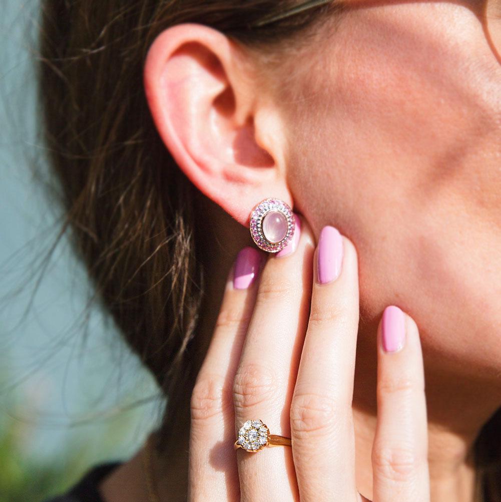 6-Ray Star Rose Quartz Oval Cabochon and Pink Sapphire 9 Carat Rose Gold Studs In Good Condition In Hamilton, AU