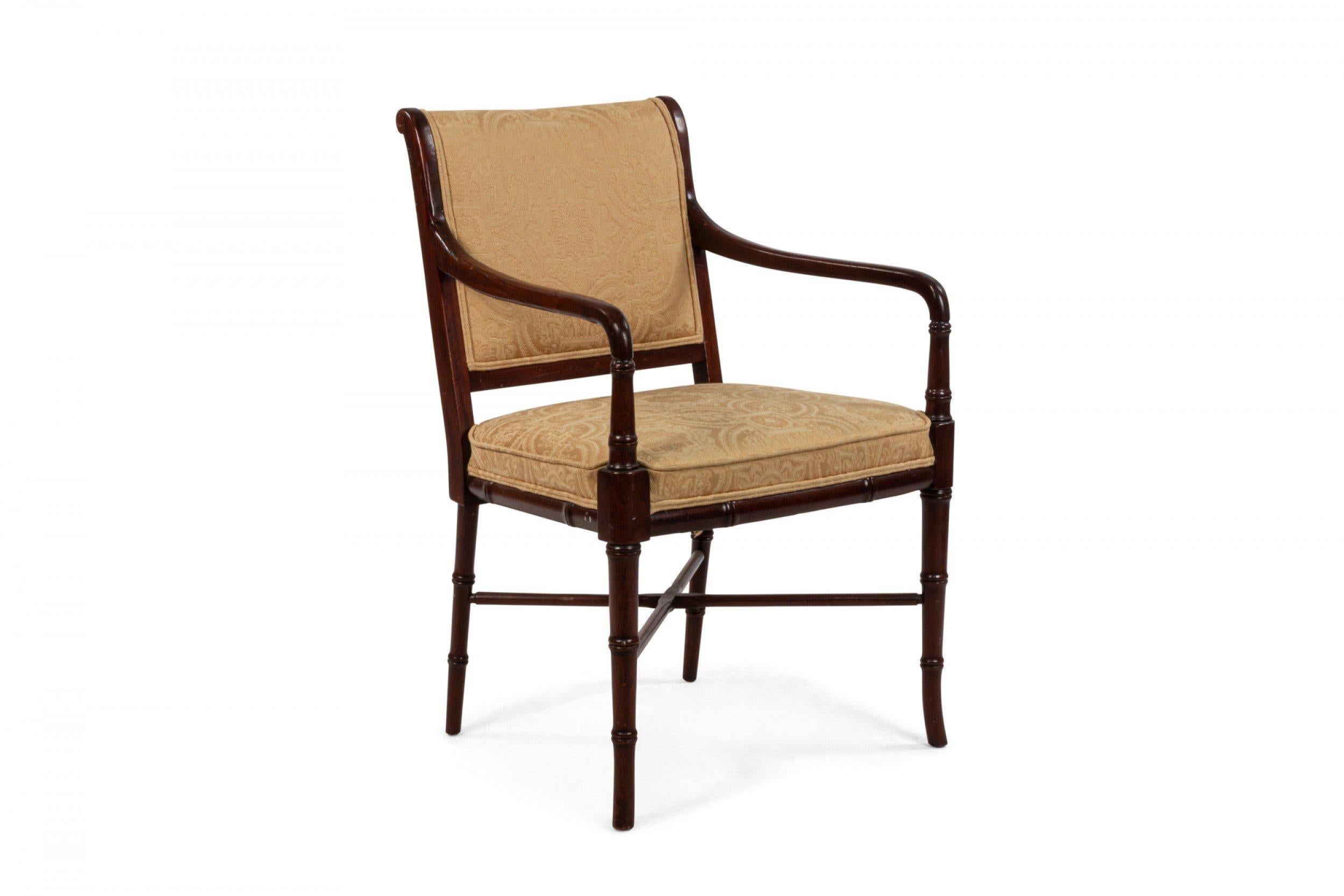 6 Mahagoni-Sessel im Regency-Stil mit gelber Damastpolsterung im Zustand „Gut“ im Angebot in New York, NY