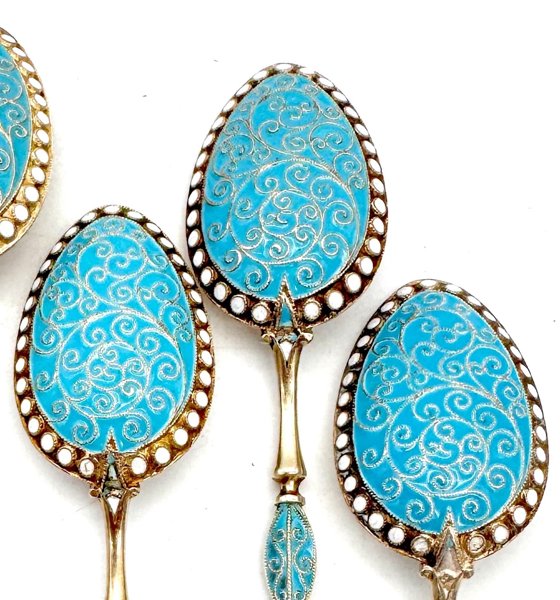 6 Cucharas de plata esmaltada estilo ruso, George Edward & Sons, Glasgow, 1888 en venta 4