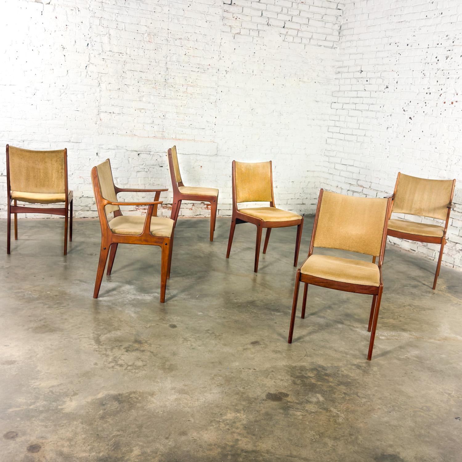 6 Scandinavian Modern Teak Dining Chairs Uldum Mobelfabrik att Johannes Andersen For Sale 7