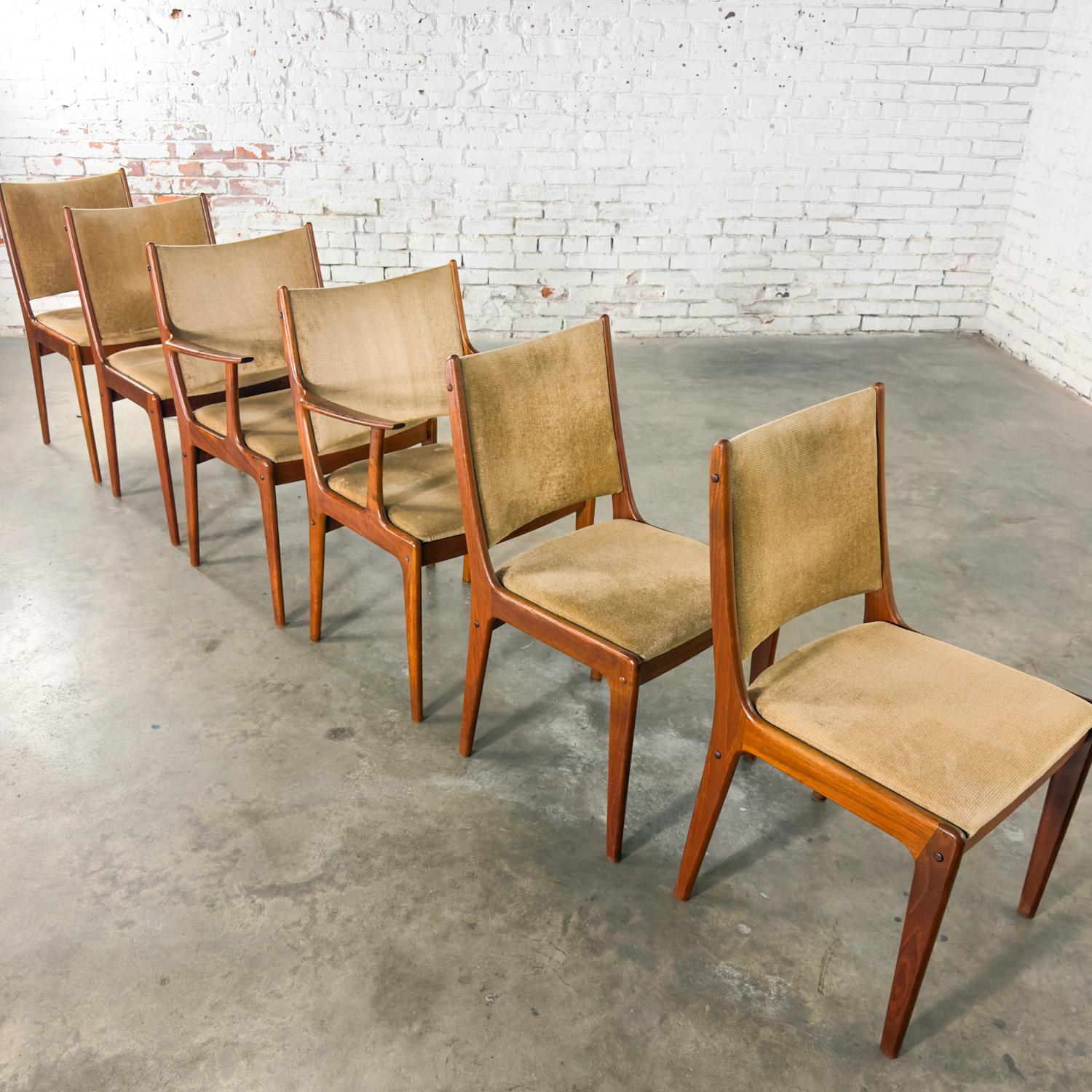 20th Century 6 Scandinavian Modern Teak Dining Chairs Uldum Mobelfabrik att Johannes Andersen For Sale