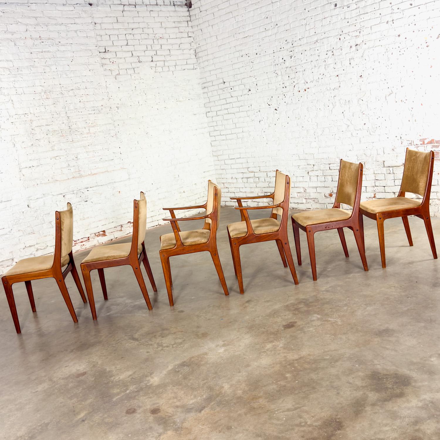 Fabric 6 Scandinavian Modern Teak Dining Chairs Uldum Mobelfabrik att Johannes Andersen For Sale