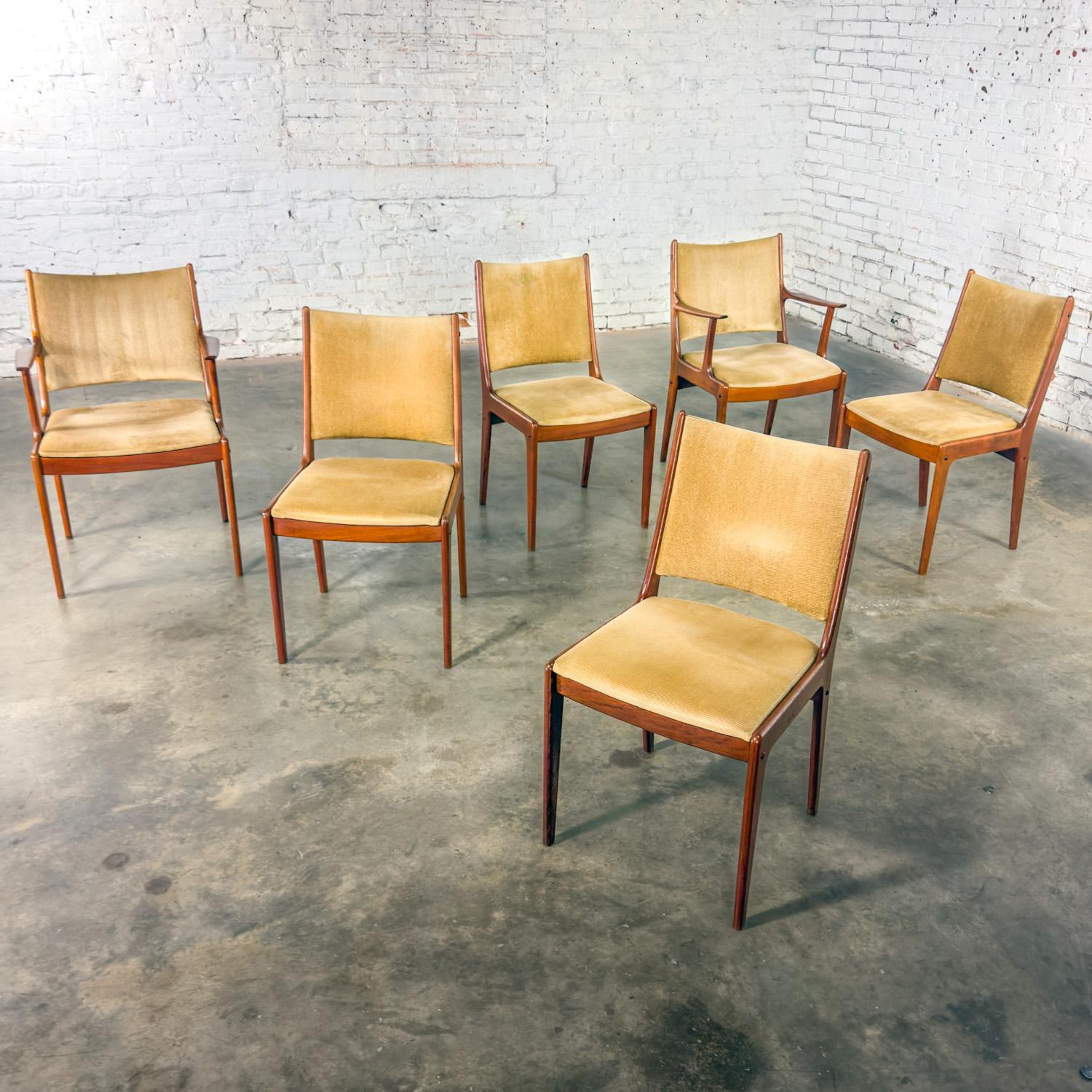 6 Scandinavian Modern Teak Dining Chairs Uldum Mobelfabrik att Johannes Andersen For Sale 3