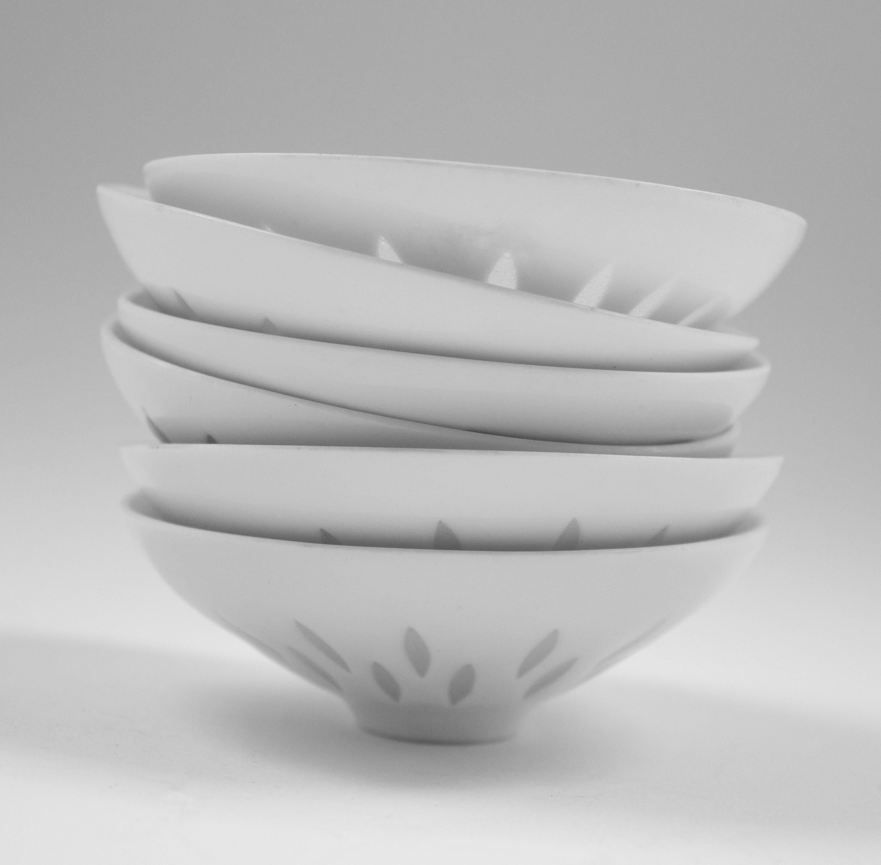These six Scandinavian Modern small bowls carries a sense of grace and elegance, inviting us to appreciate the beauty that can be found in the most delicate and intricate of creations.

Friedl Holzer-Kjellberg, 1905-1993, graduated as a ceramic