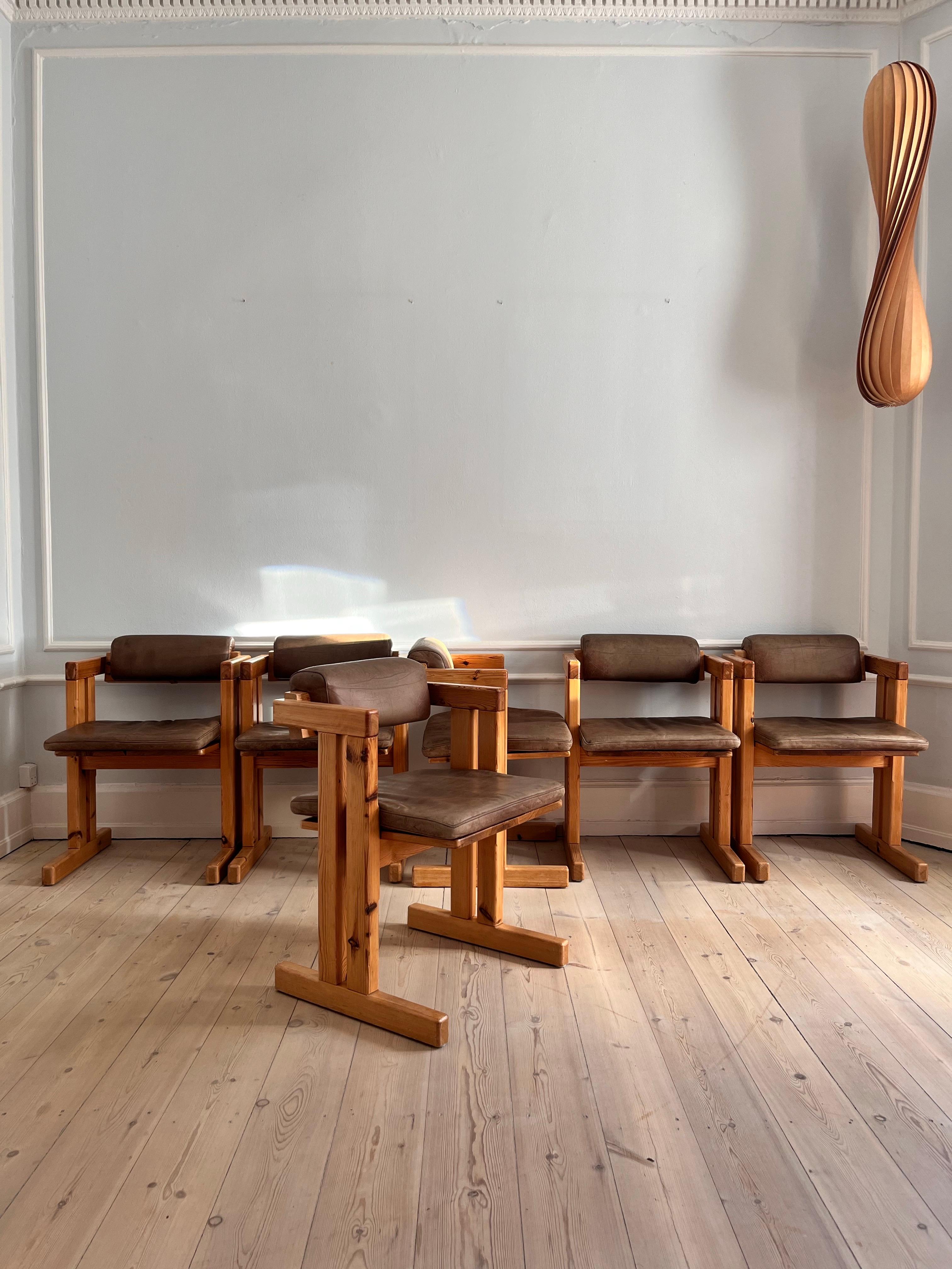6 Scandinavian pine dining chairs with back and seat cushions in Buffalo leather 3