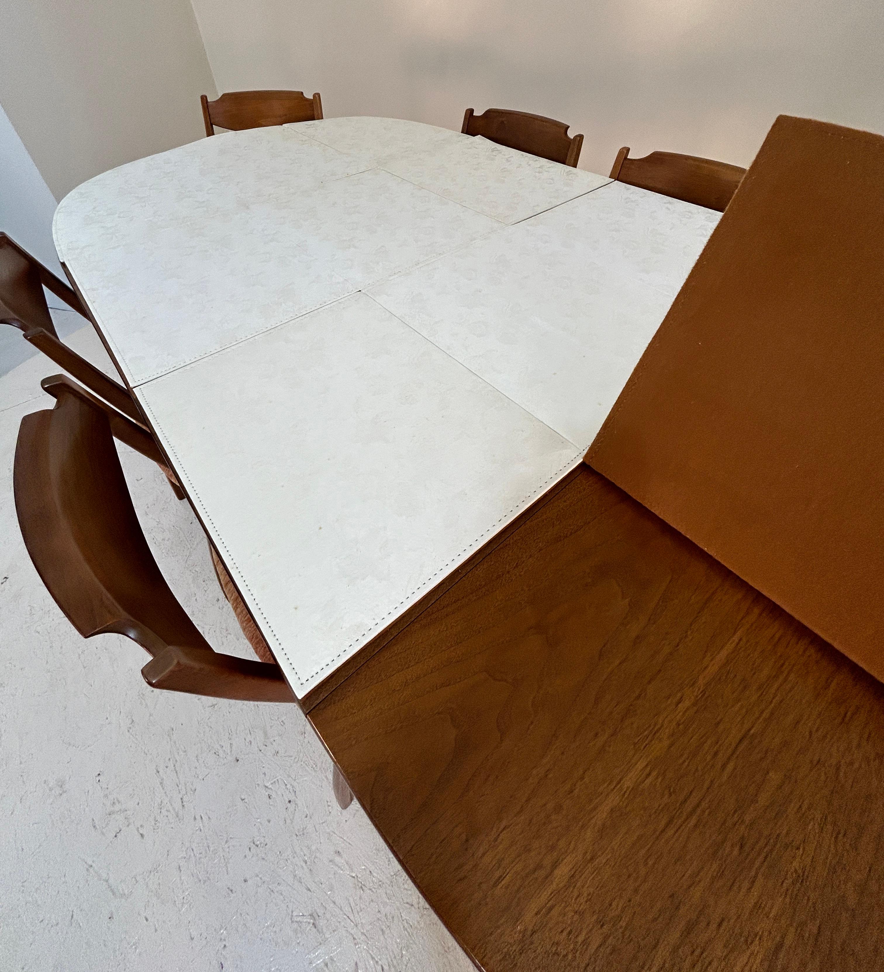 Mid-20th Century 6 seater dining suite by Barney Flagg