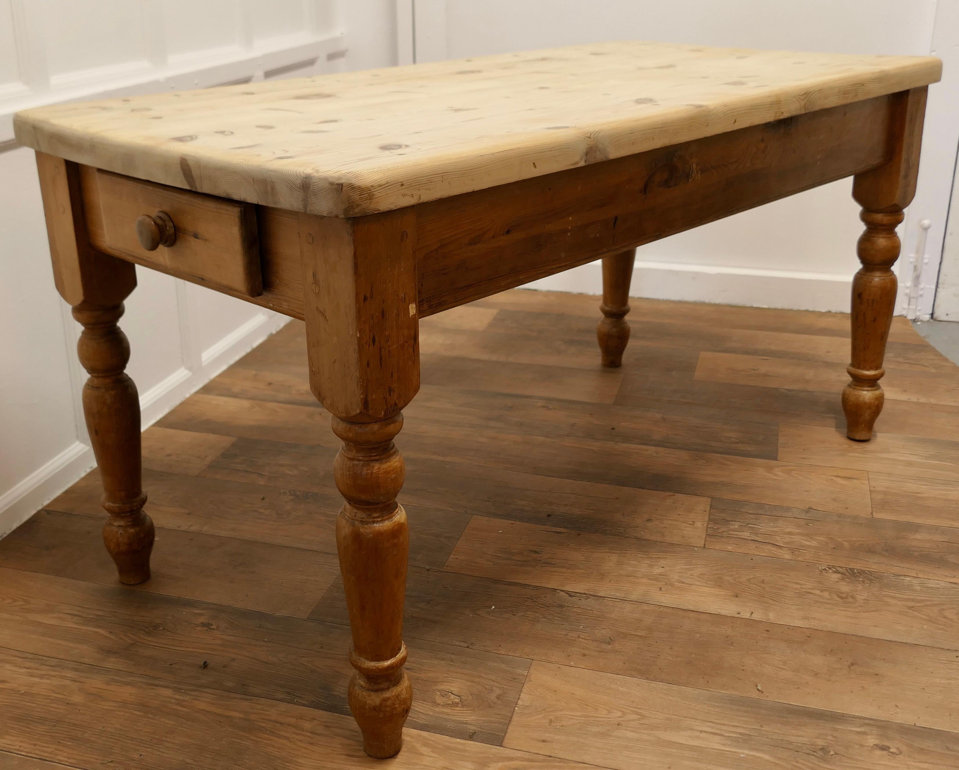 6 Seater Thick Top Farmhouse Pine Table This Is a Good Rustic Farmhouse Table In Good Condition In Chillerton, Isle of Wight