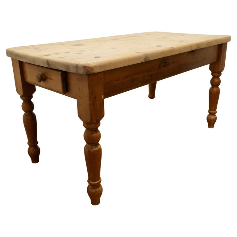 6 Seater Thick Top Farmhouse Pine Table This is a good Rustic Farmhouse