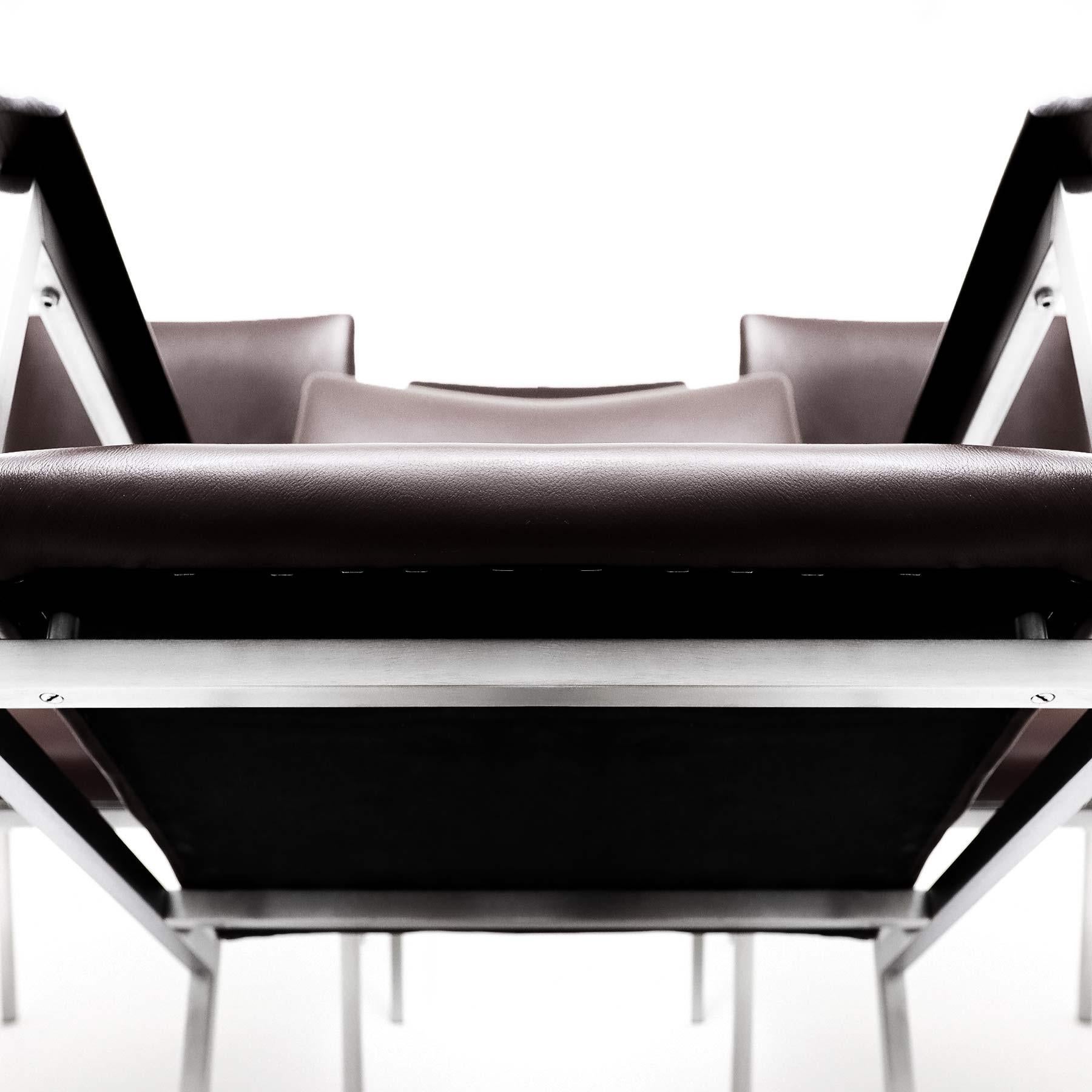 6 Sigvard Bernadotte H-line chairs in brushed steel, Walnut and leather For Sale 8