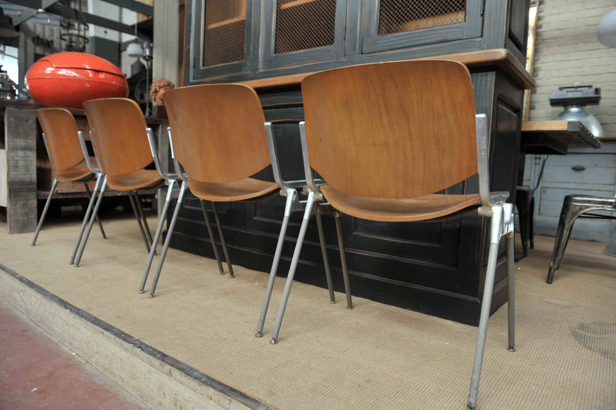 Mid-20th Century 6 Stacking Chairs by Giancarlo Piretti for Castelli 1960s