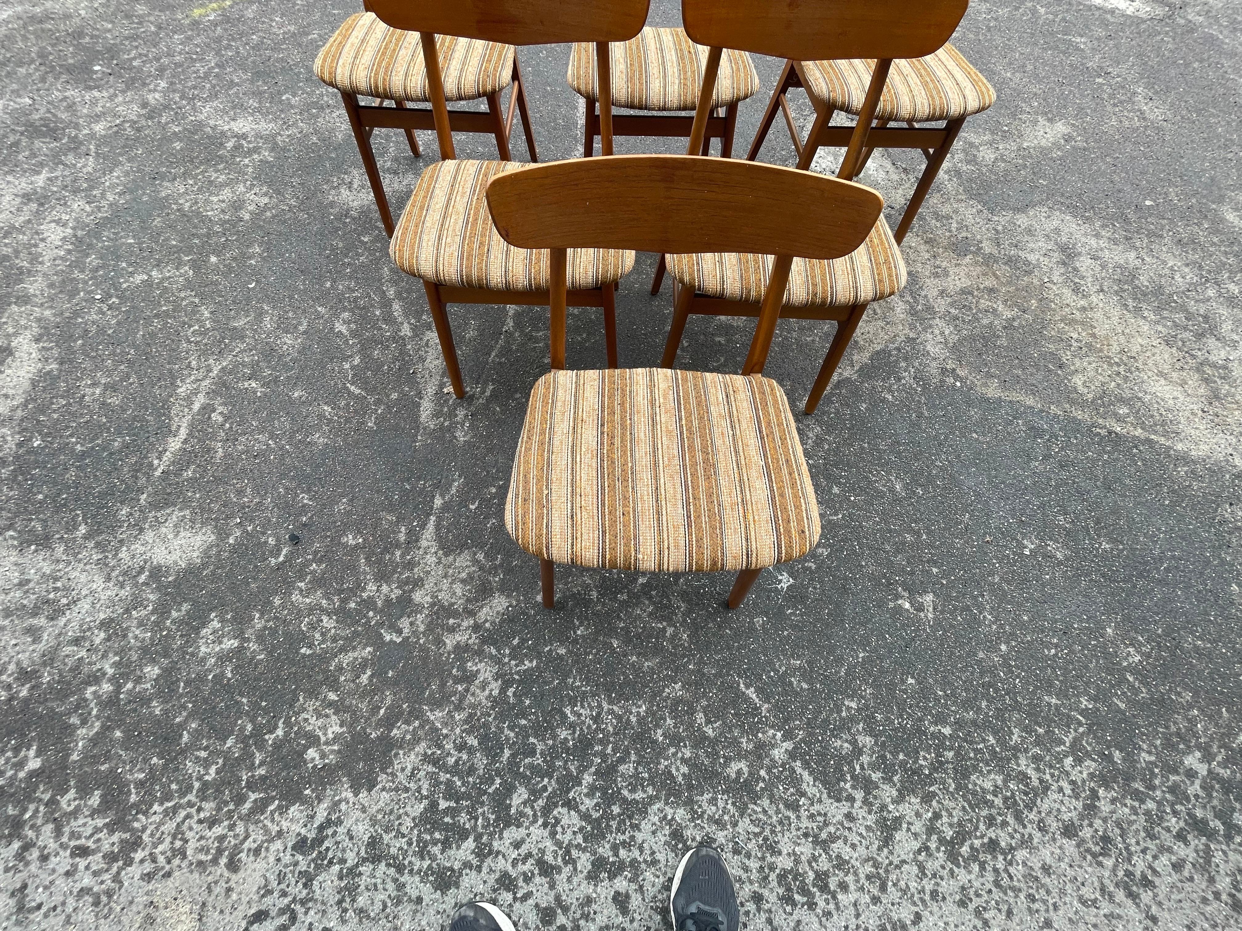 6 sedie da pranzo standard danesi in teak degli anni '60 In condizioni buone in vendita a Copenhagen, DK