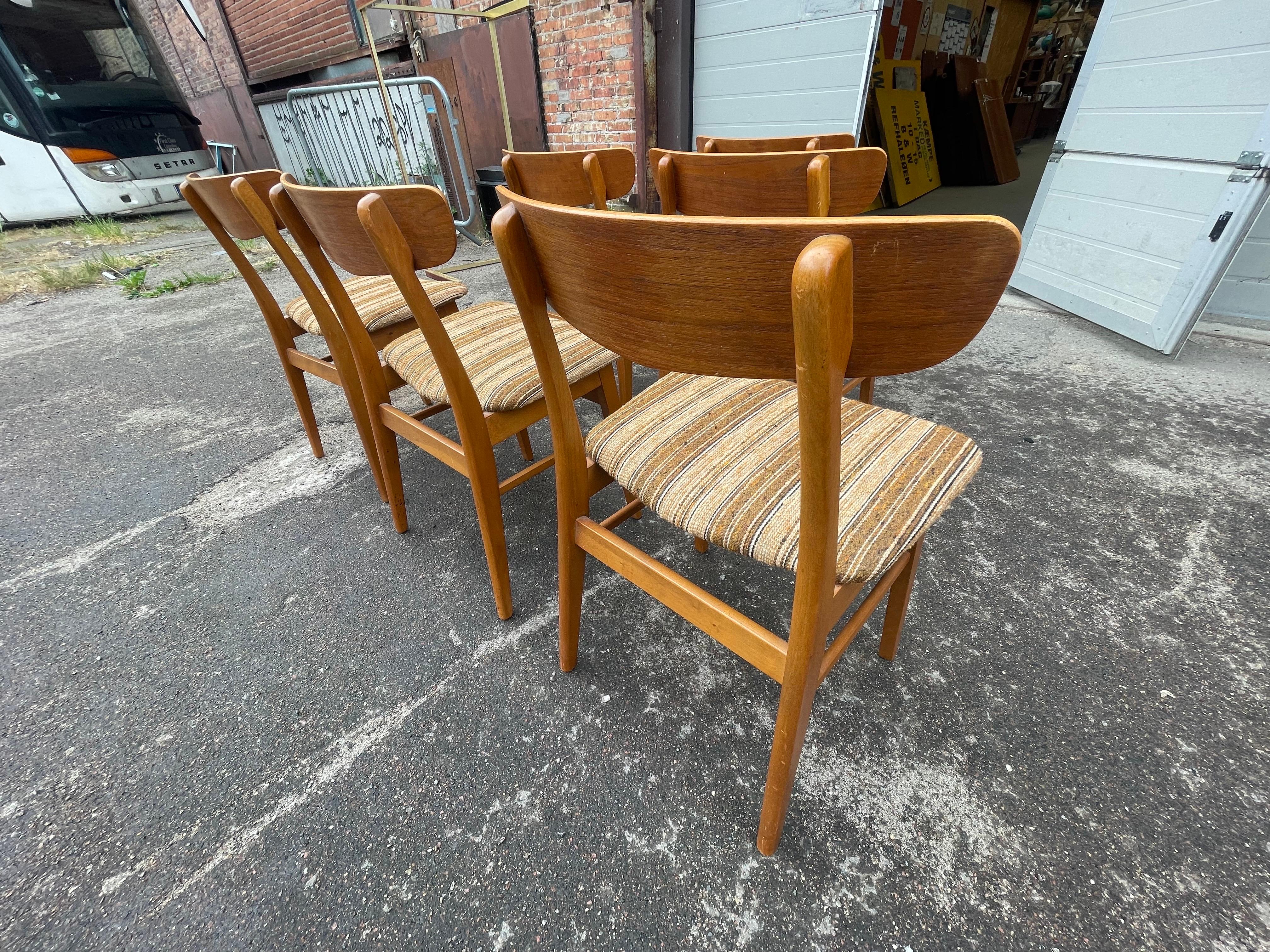 6 sedie da pranzo standard danesi in teak degli anni '60 in vendita 1