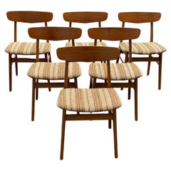 6 chaises de salle à manger standard en teck danois des années 1960