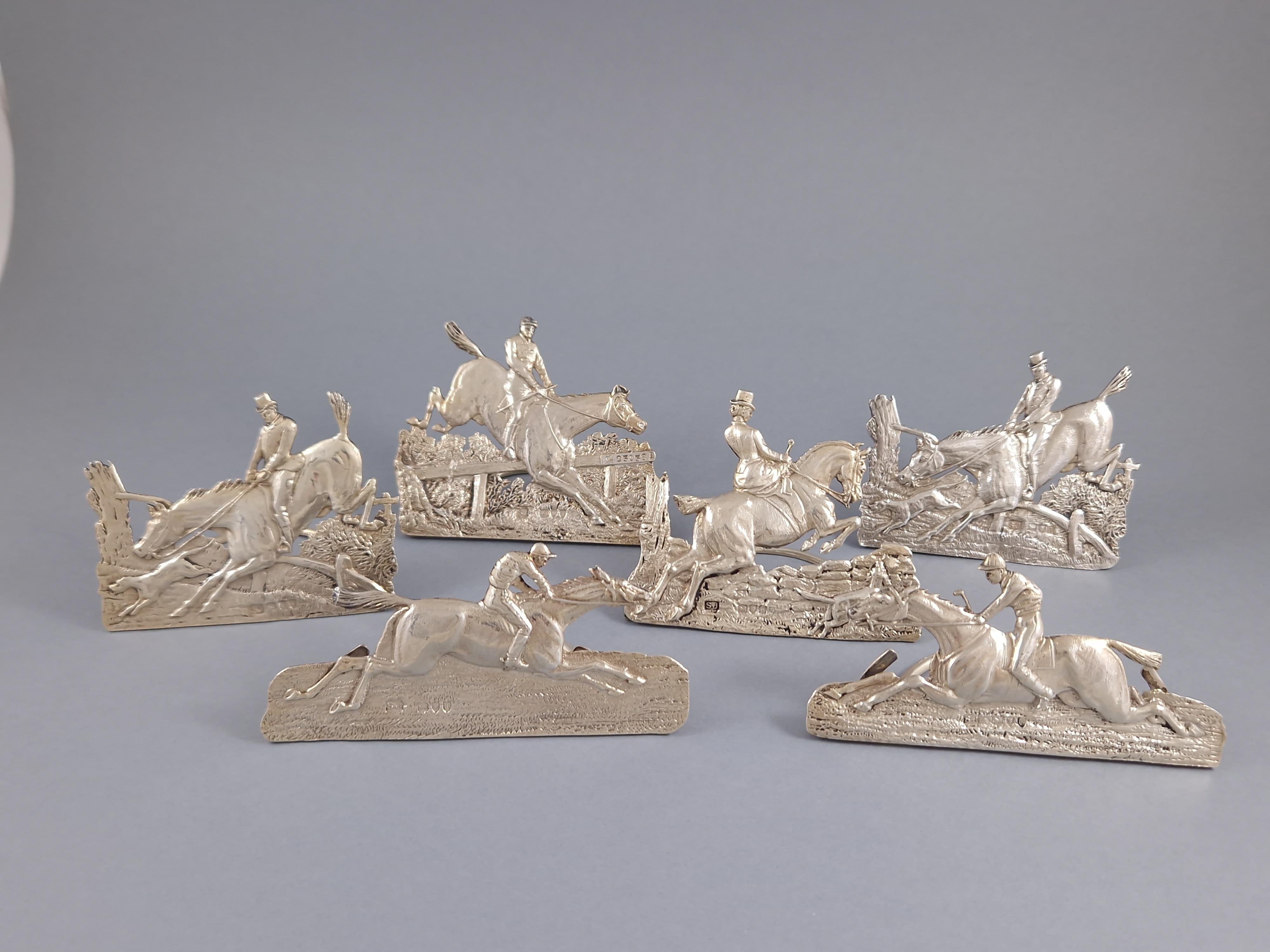 Beautiful set of 6 Sterling Silver place card or menu holder horse
Made by Samuel Jacob in London
Letter date 2 A for 1896, 2T for 1894 and 2 U for 1895
Length between 7.6 and 10.3 cm
Height between 4.8 and 6. 7 cm
Weight: 267 grams
In very good