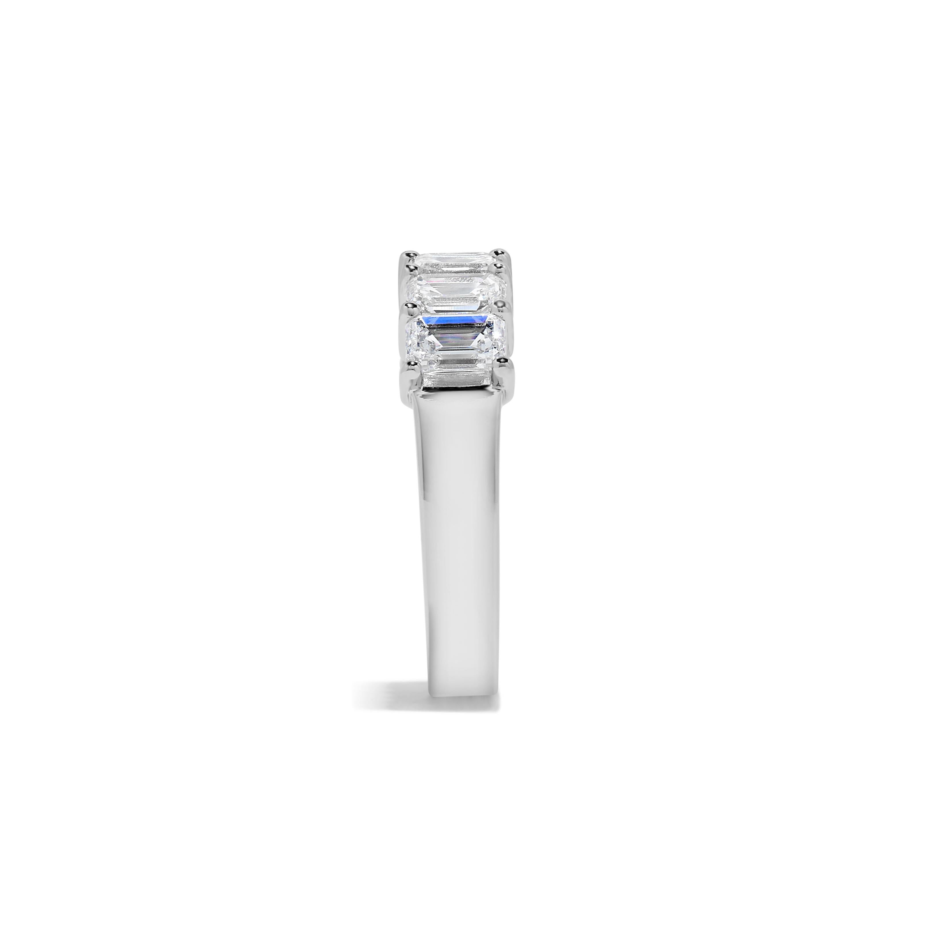 6 Stein GIA zertifiziert Diamant Smaragdschliff Platin Ring im Zustand „Neu“ in New York, NY