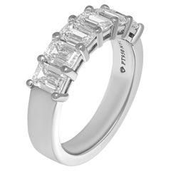 Bague en platine avec 6 diamants taille émeraude certifiés GIA de 0,30 carat chacun 