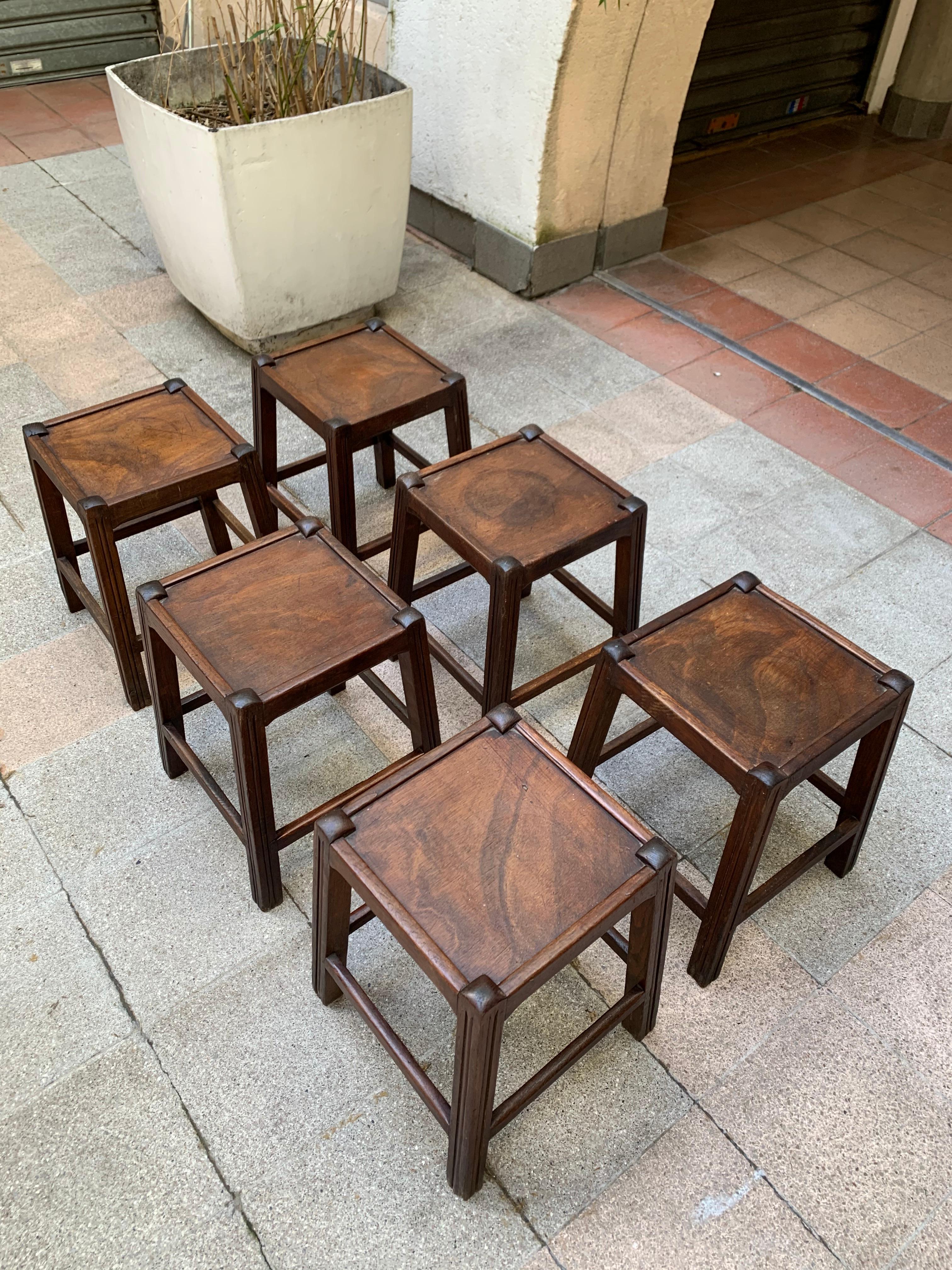 6 stools for the resort of Les Arcs

Circa 1970
In stained beech
Dimensions: H 48 x W 40 x D 40
1200€ for 6 stools.