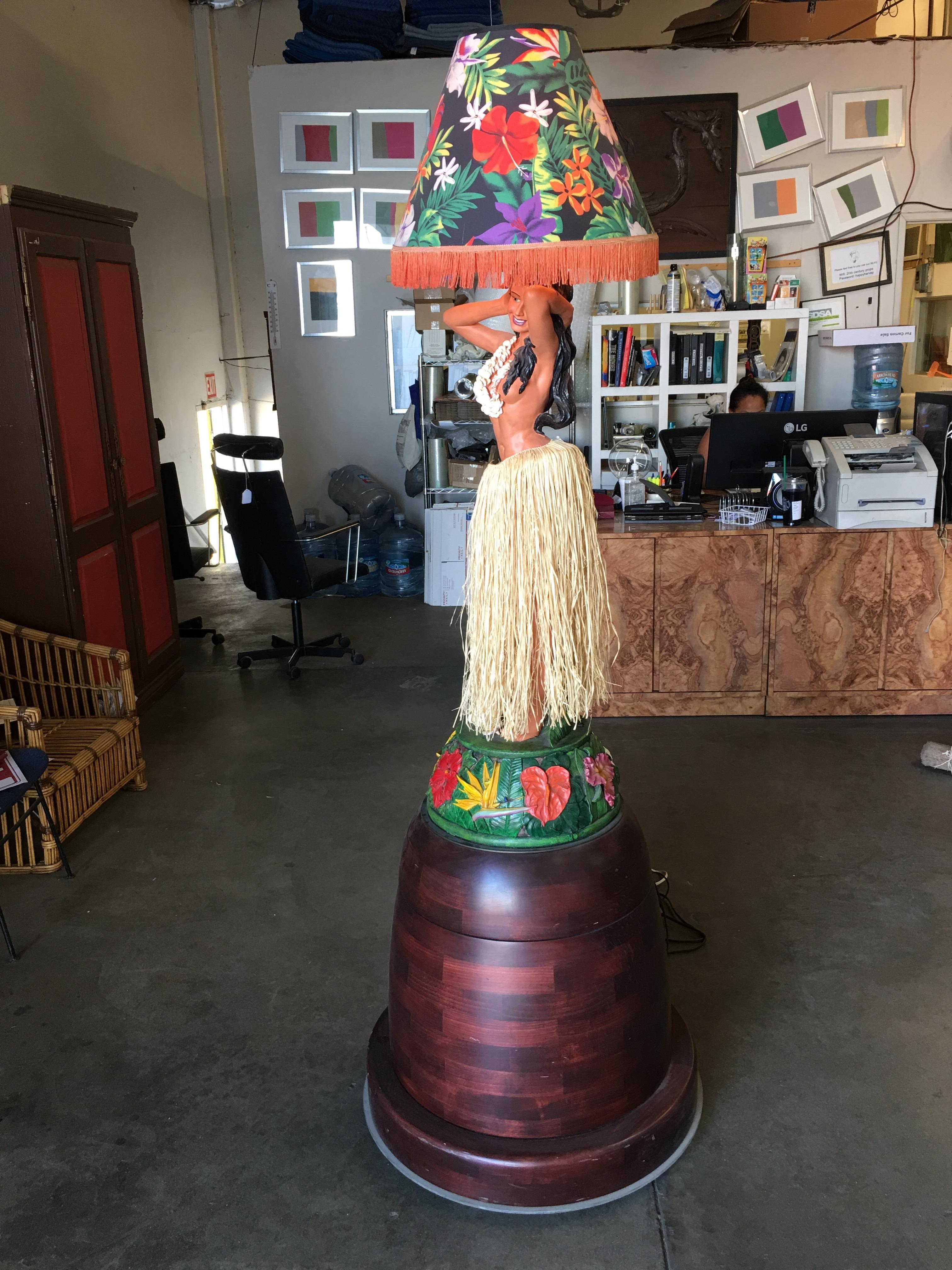 Late 20th Century Tall Hand Painted Dancing Hula Girl Lamp on Teak Base