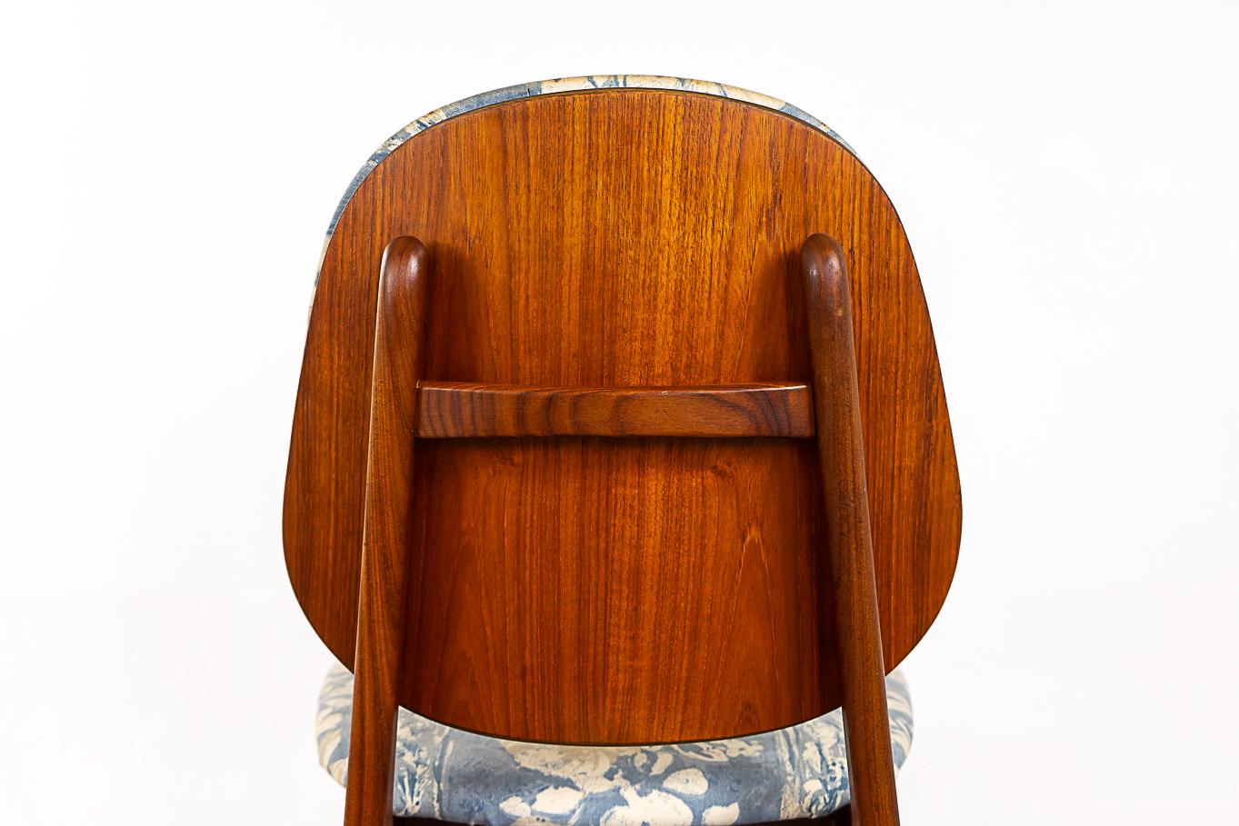 Teck 6 chaises de salle à manger en teck d'Arne Hovmand-Olsen en vente