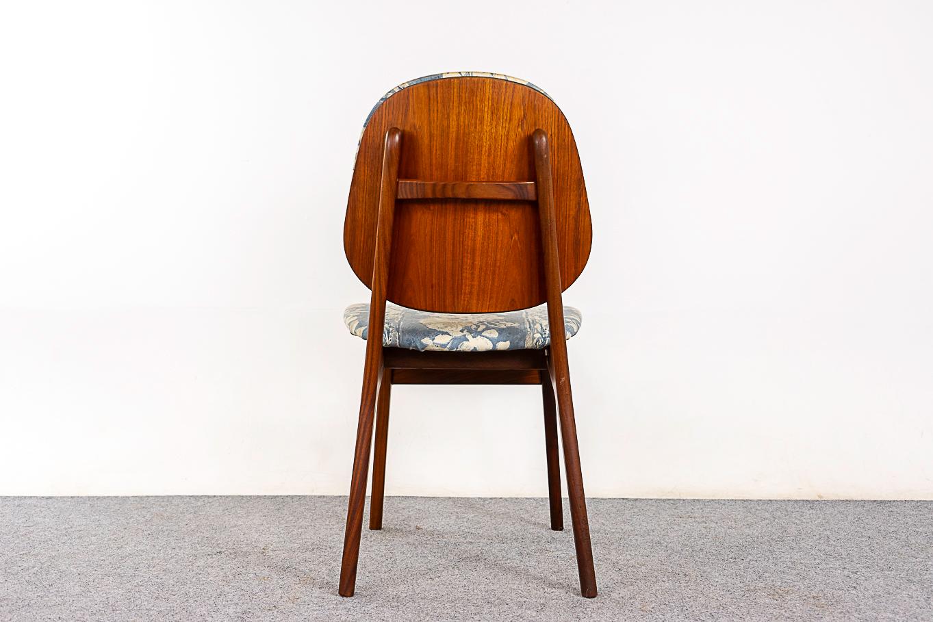 6 Teak Dining Chairs by Arne Hovmand-Olsen For Sale 2