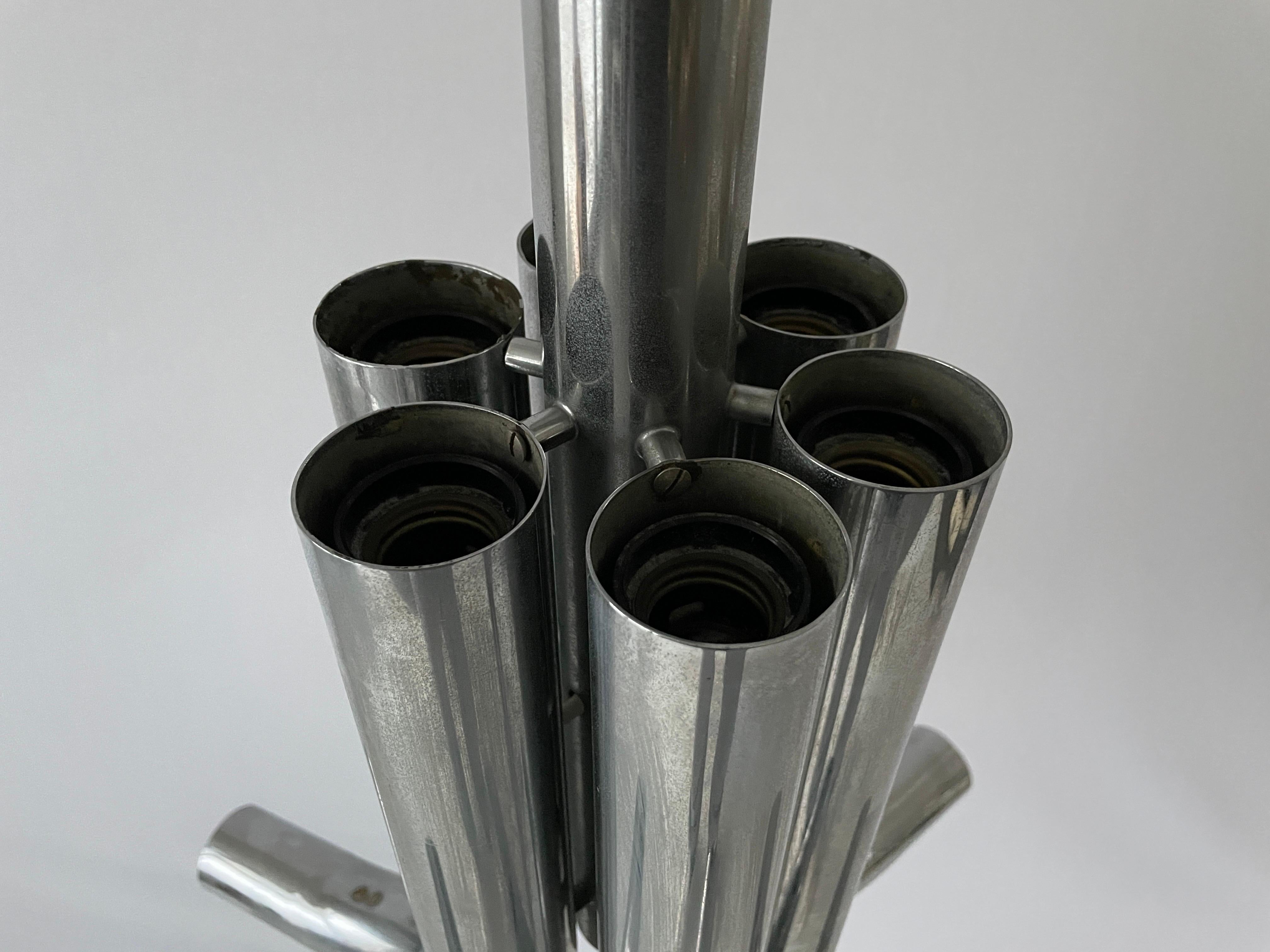 Lustre à 6 tubes en chrome Design/One par Stilux Milano, années 1960, Italie en vente 1