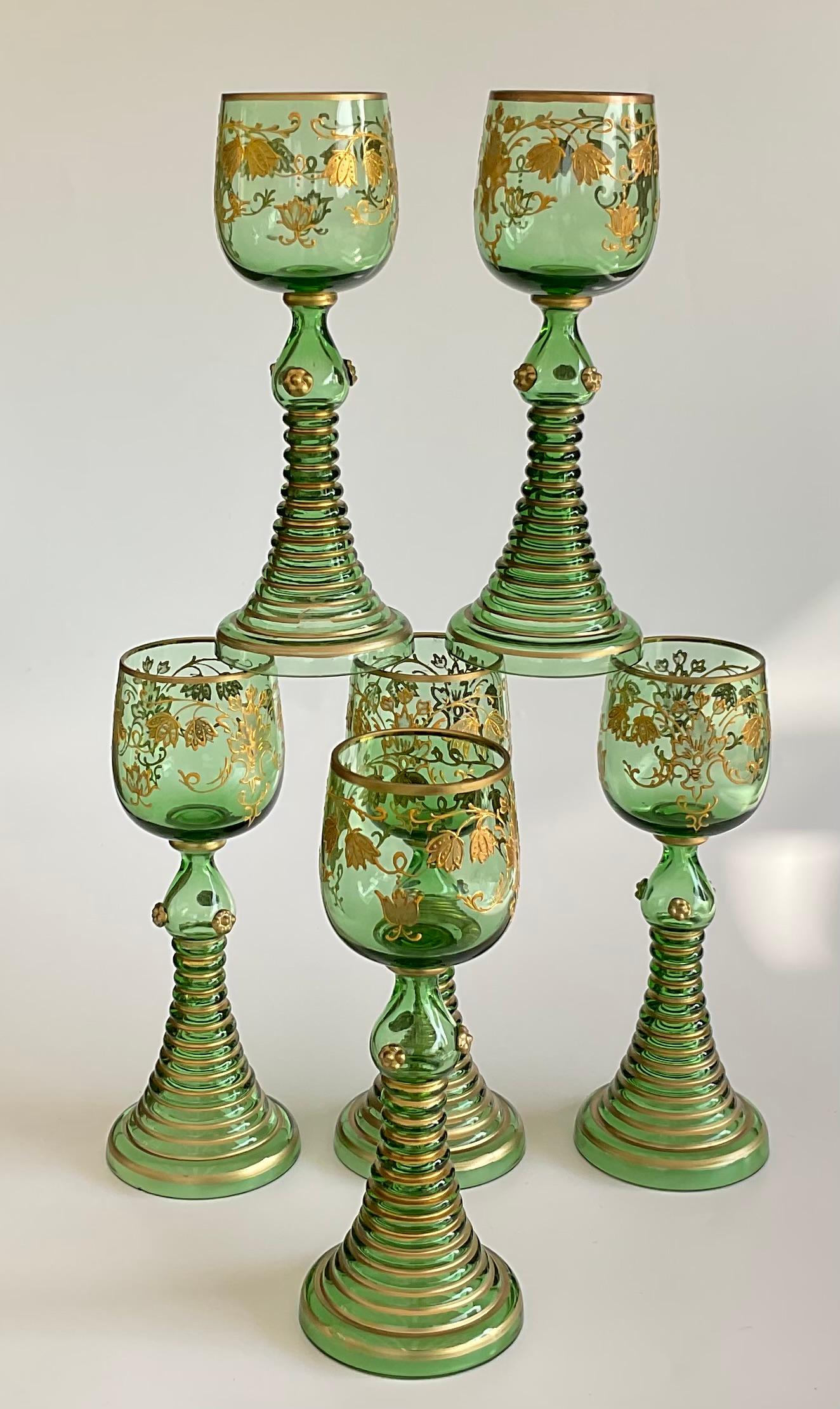 6 vibrant green with gold gilt decoration Moser glasses  In Good Condition For Sale In Ann Arbor, MI