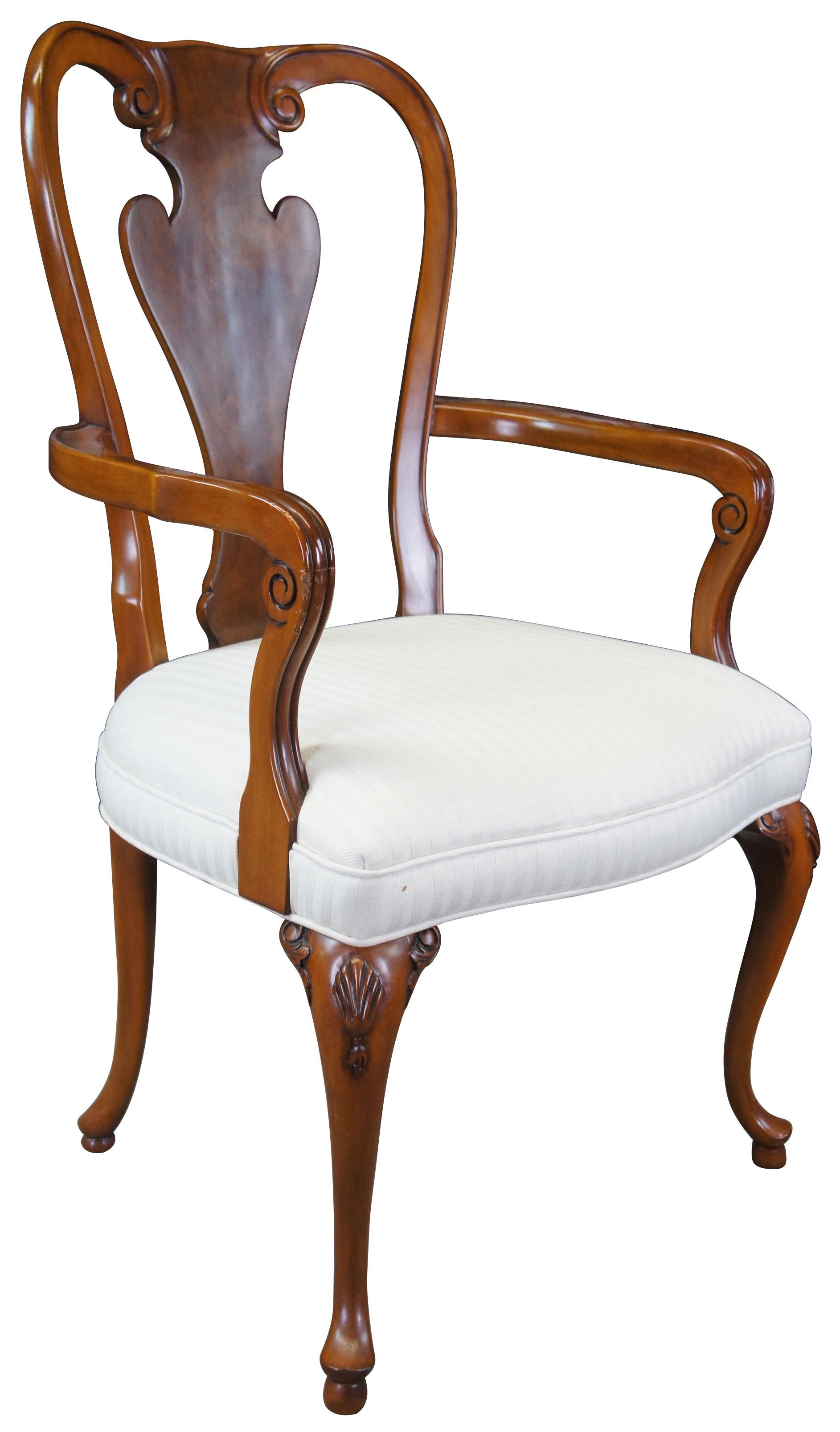 6 Vintage Baker Stately Homes Queen Anne Mahogany Dining Chairs Chippendale In Good Condition In Dayton, OH