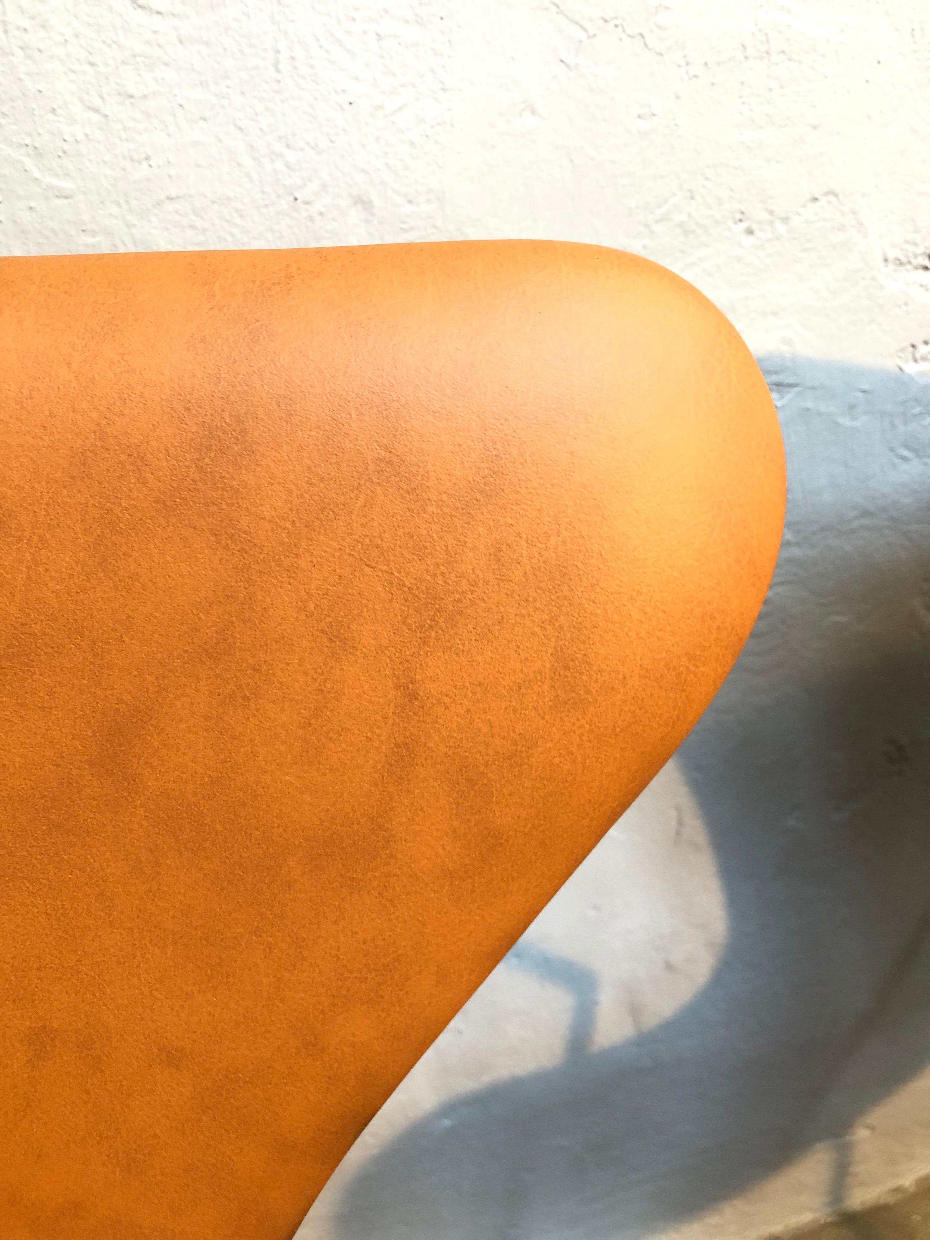 6 Vintage Iconic Chairs by Arne Jacobsen for Fritz Hansen in Leather 6