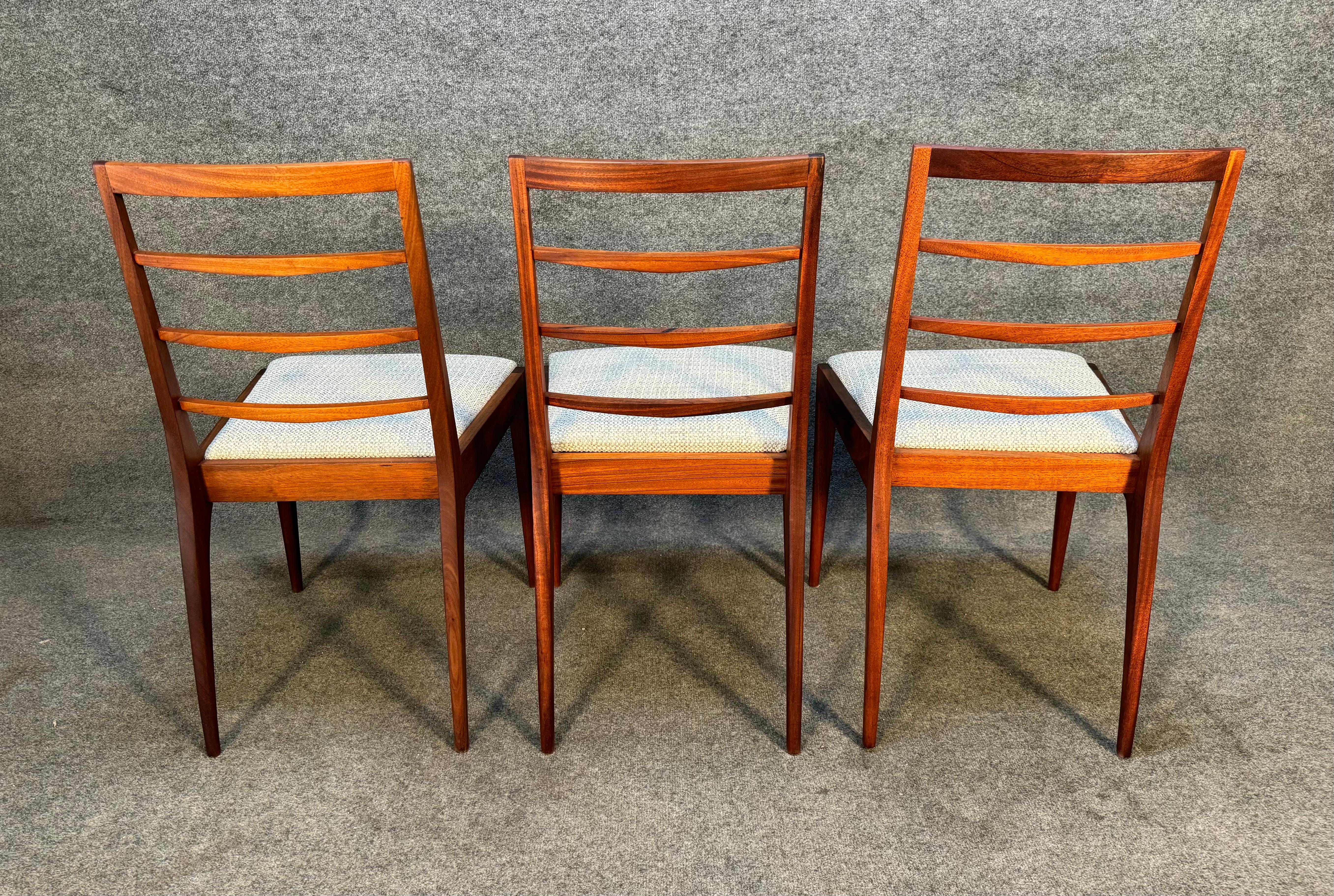 6 Vintage Mid Century Modern Mahogany Dining Chairs by McIntosh In Good Condition For Sale In San Marcos, CA