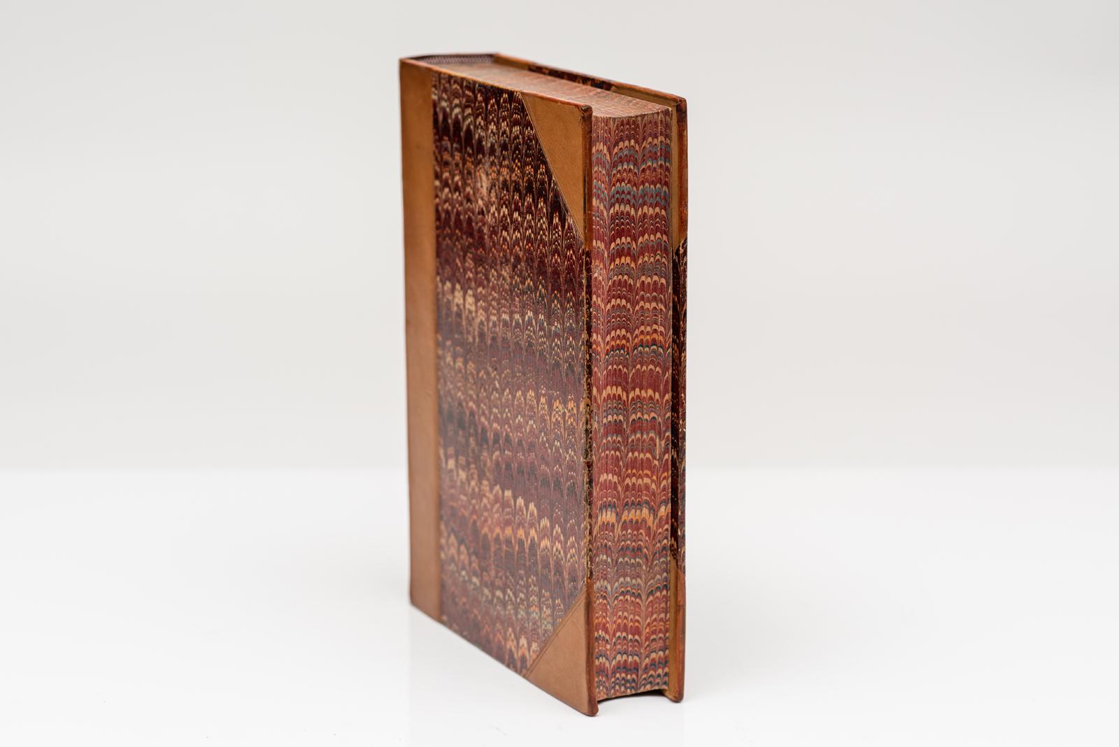 6 Vol. M. Guizot, Historia popular de Francia. Traducido por Robert Black M.A. 3/4 piel de becerro y tableros jaspeados. Más de 240 ilustraciones de distinguidos artistas. Frontispicio ilustrado. Mapas plegados reales. Todos los bordes jaspeados.
