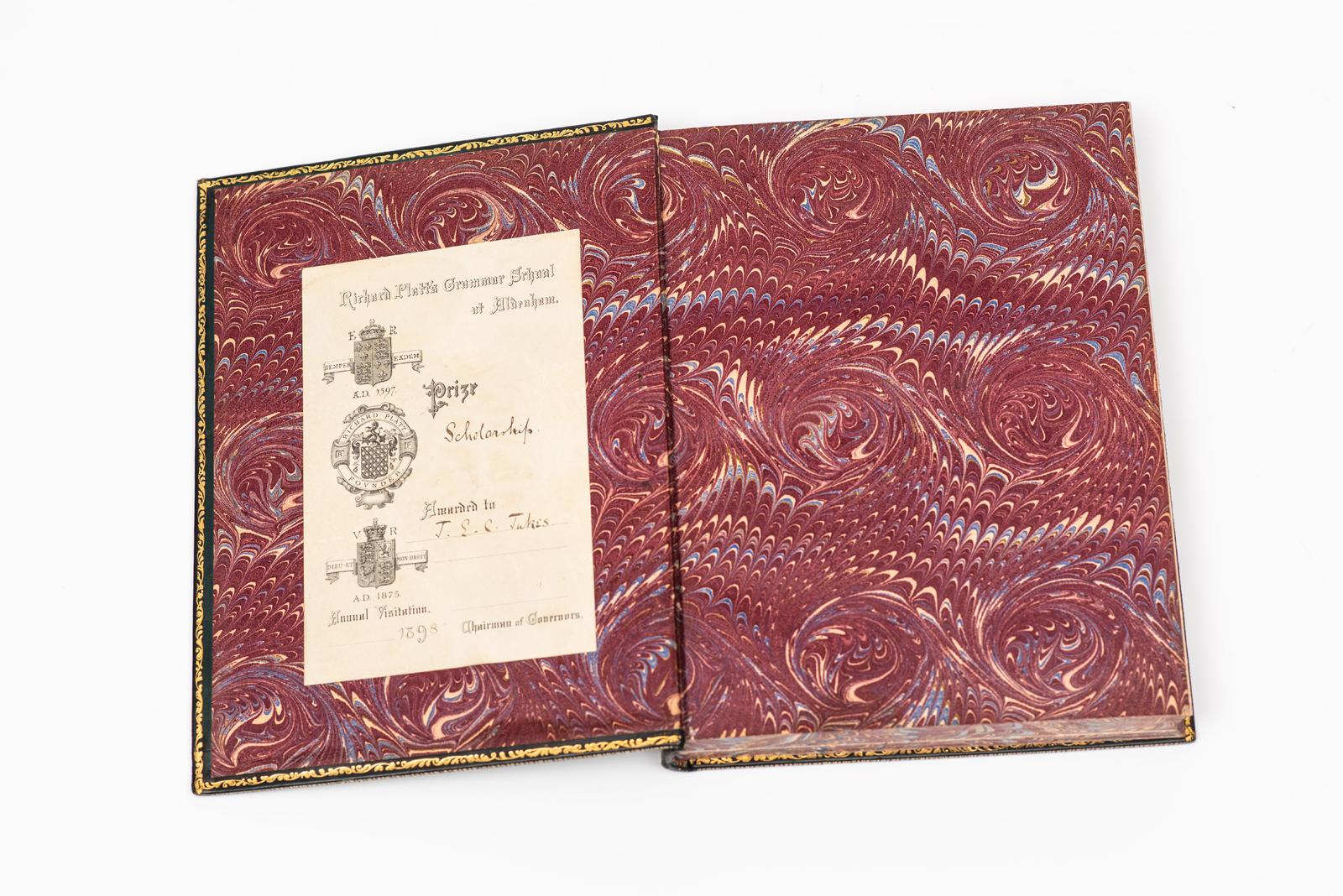 6 volumi. A cura di Martin Duncan, Cassell's Natural History. Rilegato in pieno vitello nero con stemma e bordo ornati e dorati sulle copertine. Etichette d'orate e di vitello rosso sui dorsi a fascia rialzata. Tutti i bordi sono marmorizzati. Carte