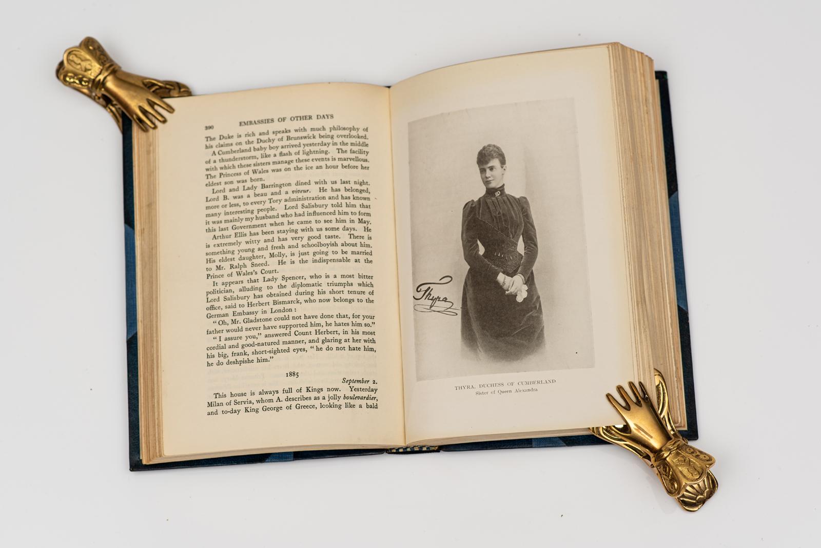 Cuir 6 Volumes. Lady Paget (humanitaire britannique 1881-1958) en vente