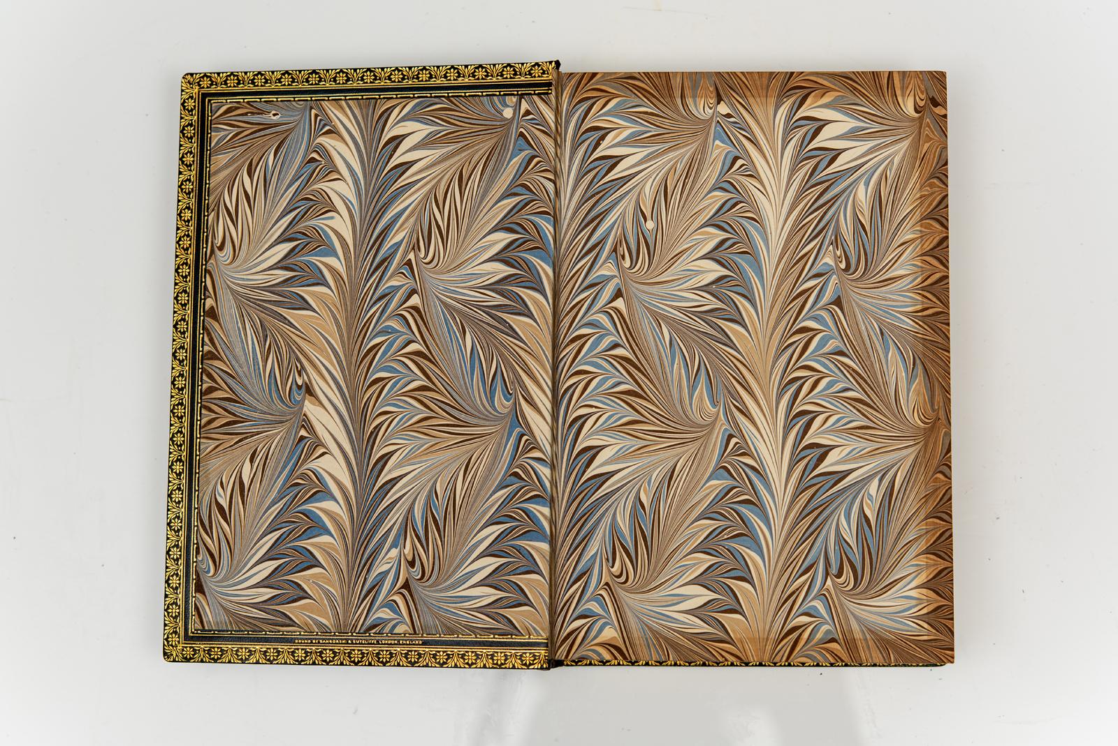 6 Vol. Winston Churchill, la Seconde Guerre mondiale Première édition. Signé par Winston Churchill. Inscrit à l'encre bleue à Howard Bayne par Alfred Charles Bossom, homme politique du parti conservateur anglais, son beau-frère. Relié par Sangorski