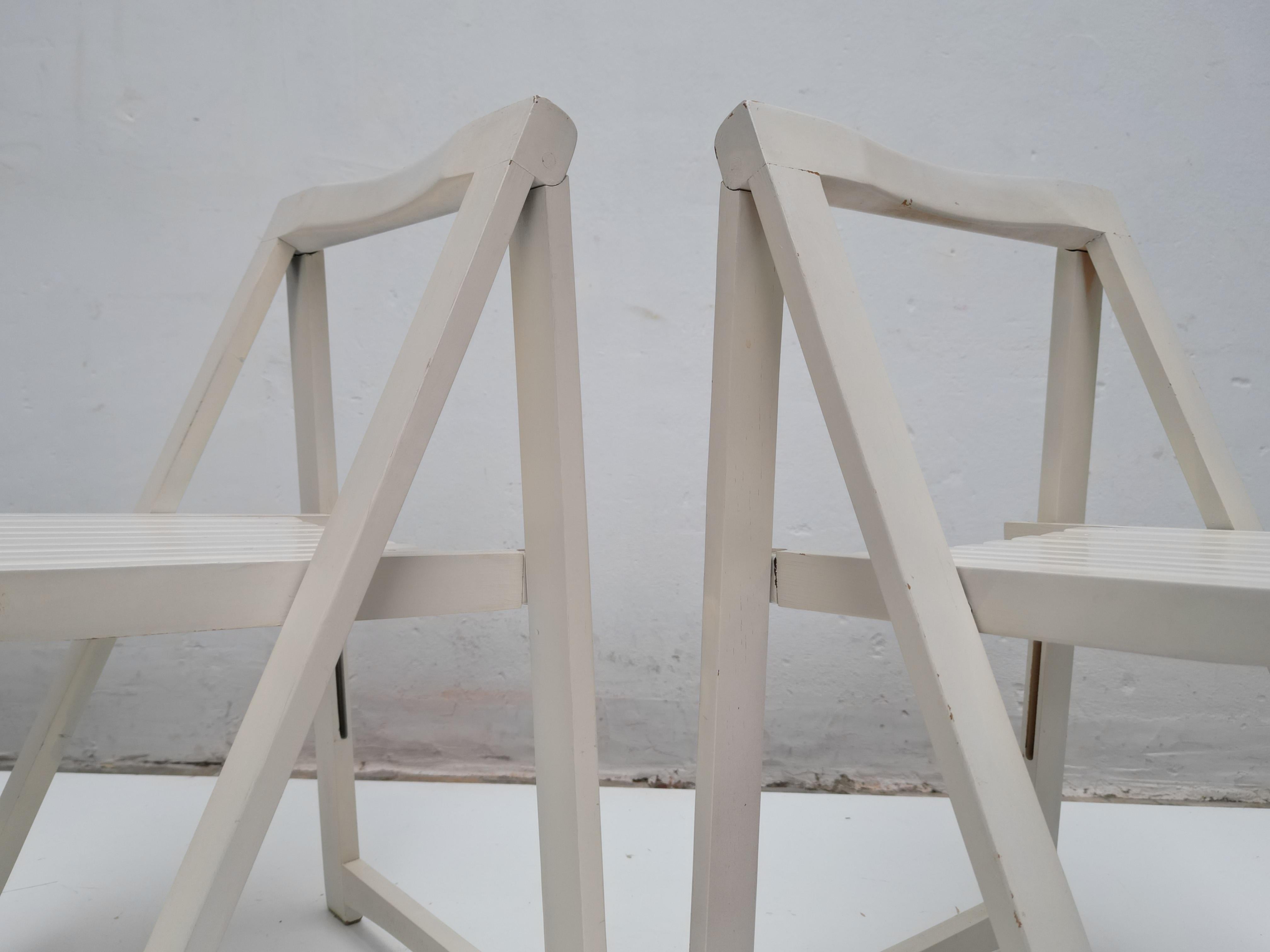 6 weiße klappbare Stühle, Aldo Jacober für Alberto Bazzani zugeschrieben, Italien 1966 im Angebot 6