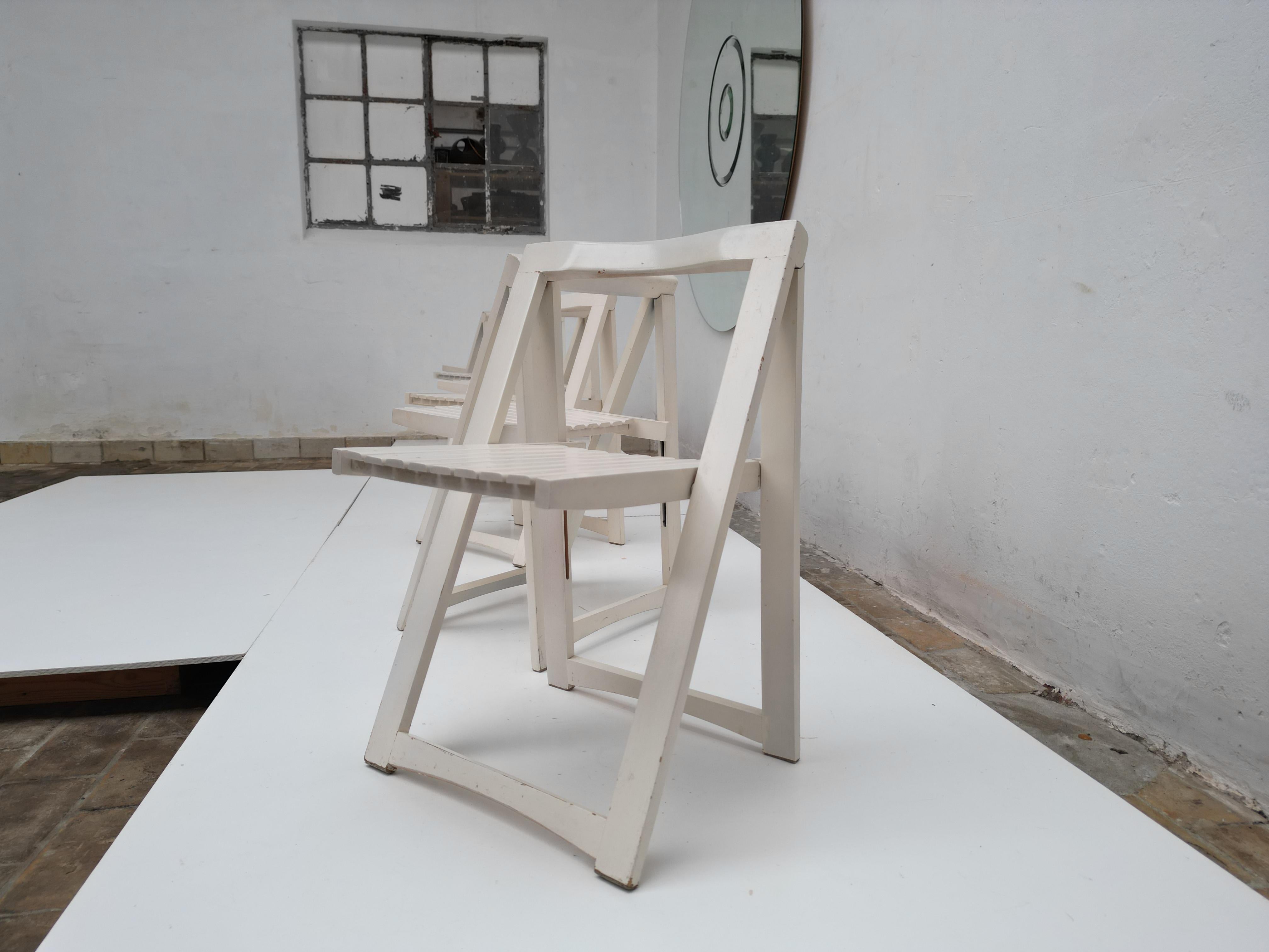 6 weiße klappbare Stühle, Aldo Jacober für Alberto Bazzani zugeschrieben, Italien 1966 im Angebot 1