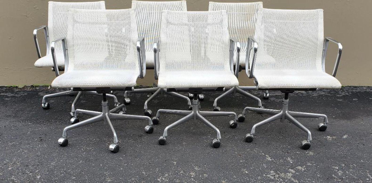 Mid-Century Modern 6 White Mesh Eames Herman Miller Tilt Swivel Aluminum Group Chairs 5 Star Base