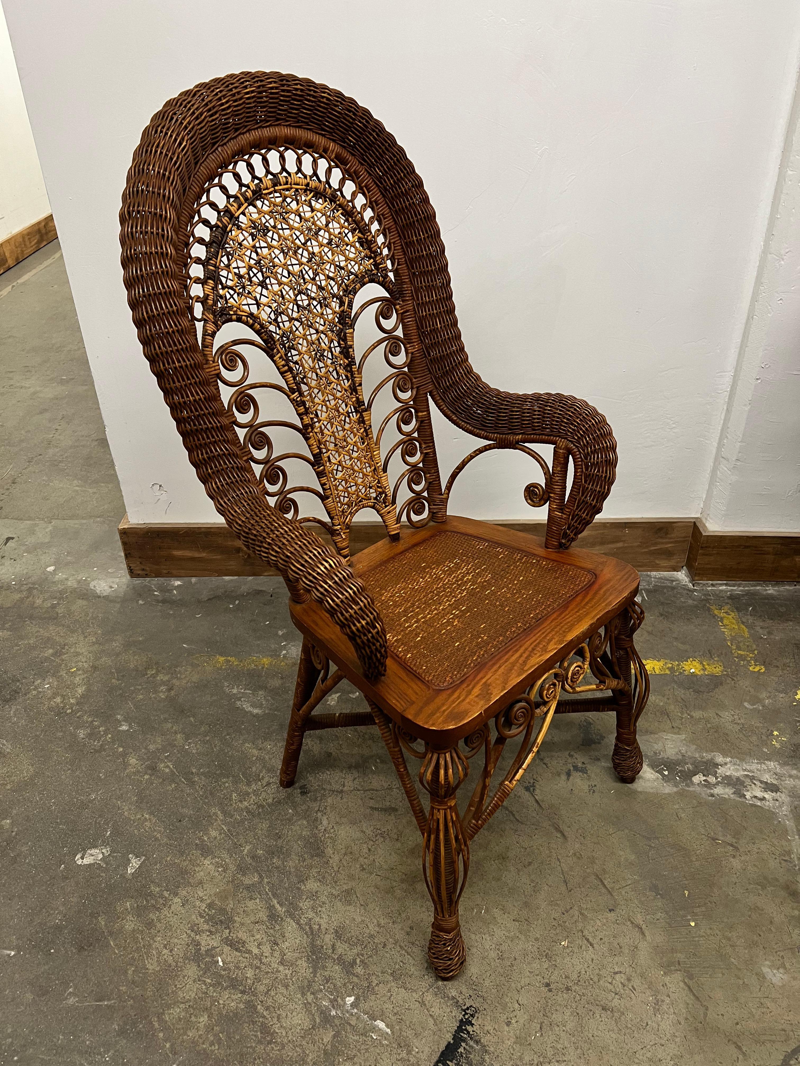 6 Wicker Dining Room Chairs In Good Condition For Sale In Los Angeles, CA